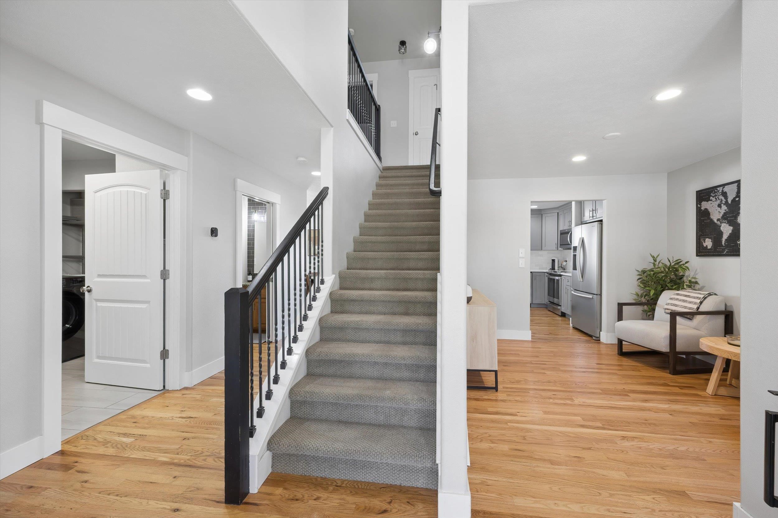 2407 W Walker Ct - Photo 5