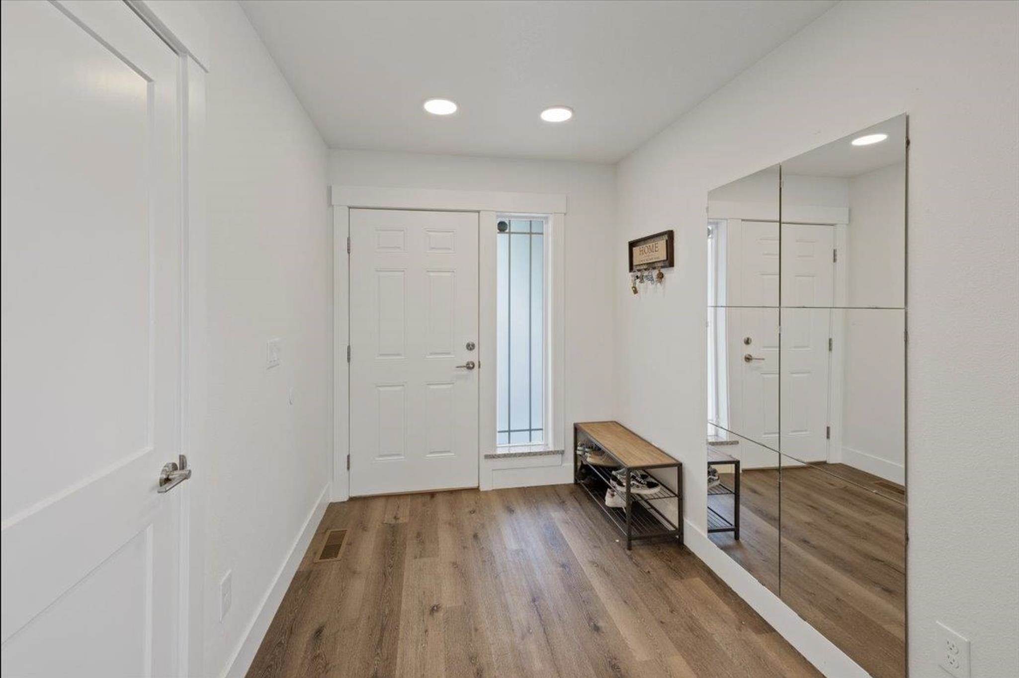4218 E Fairview Ave - Photo 3