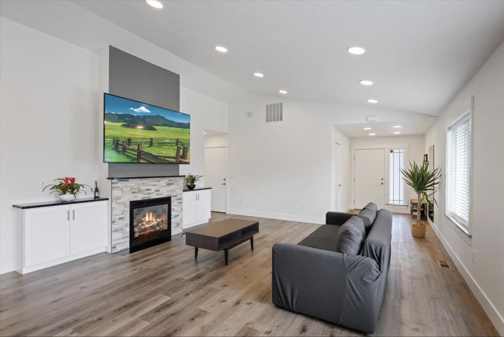 4218 E Fairview Ave - Photo 6
