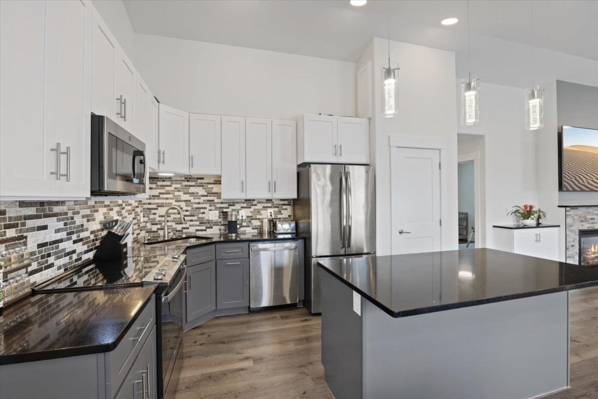 4218 E Fairview Ave - Photo 11