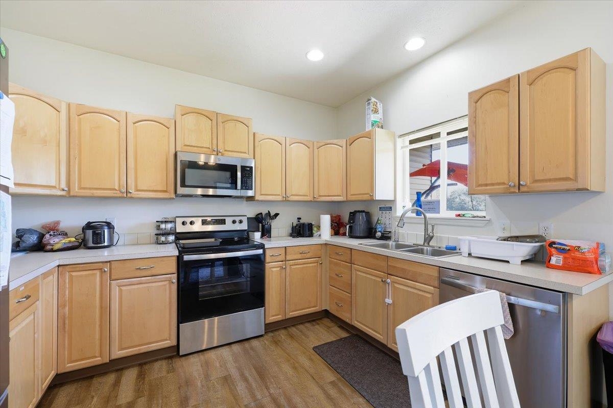 4115 S Bowdish Rd - Photo 8
