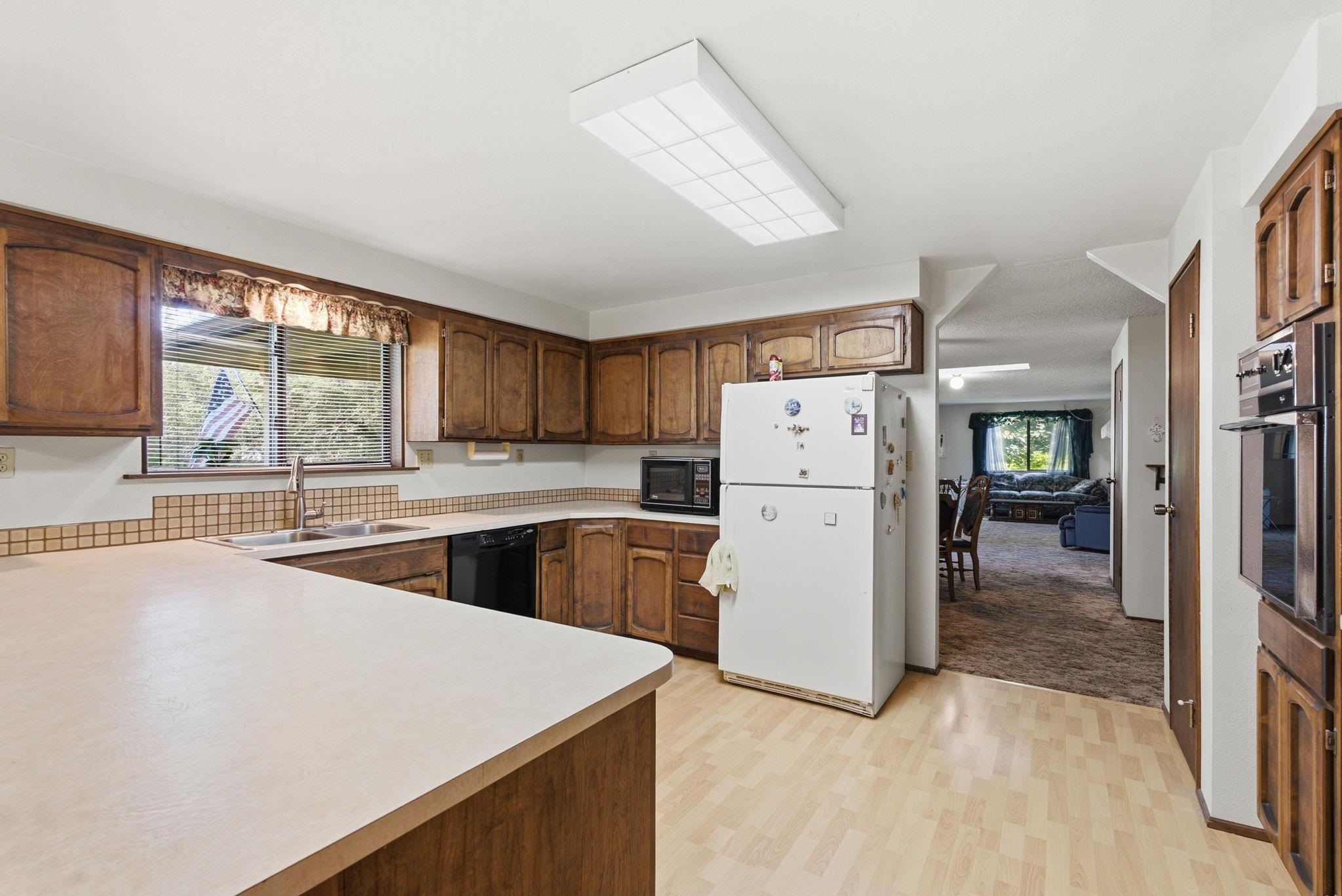9313 N Ellenwood Ct - Photo 11