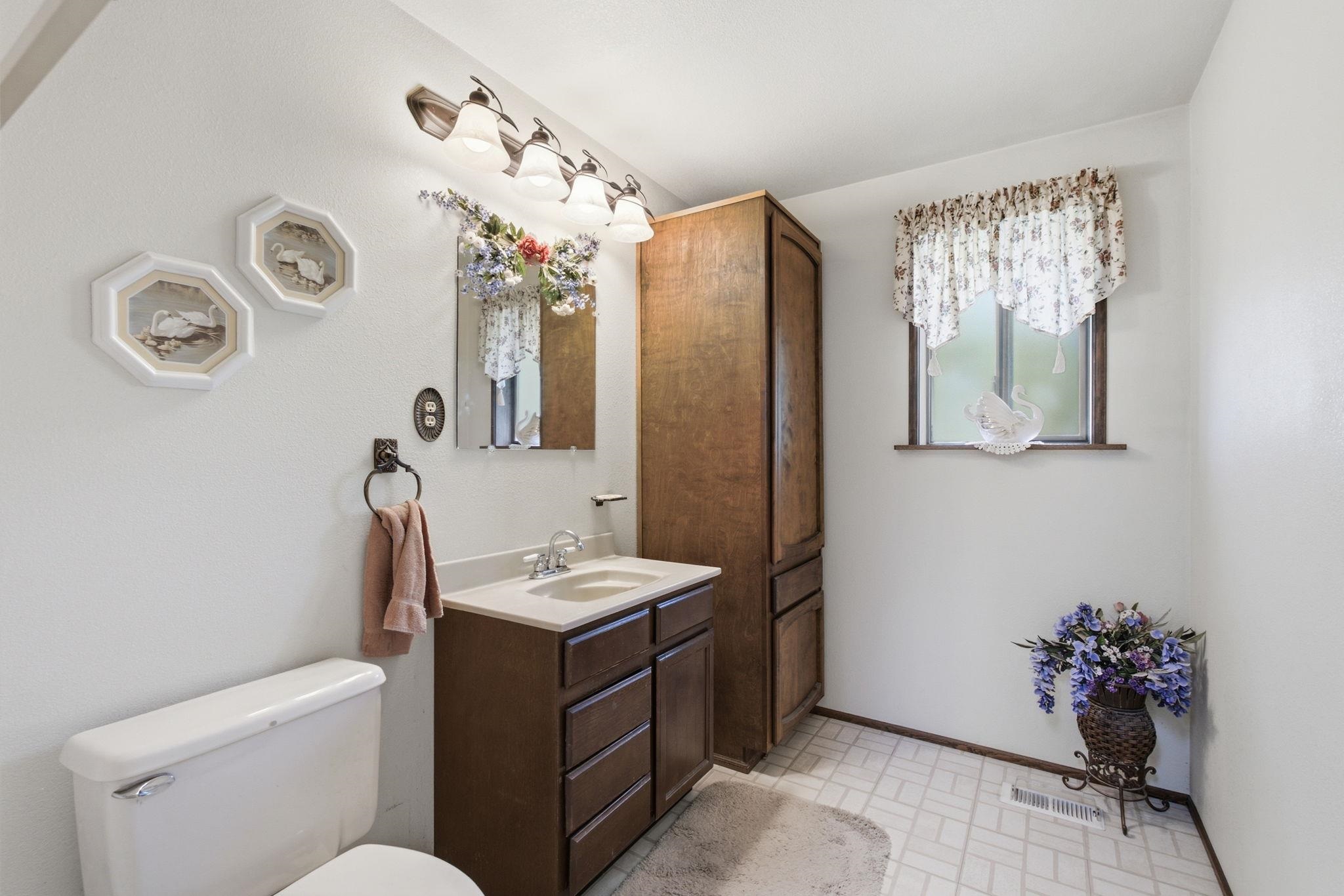 9313 N Ellenwood Ct - Photo 32