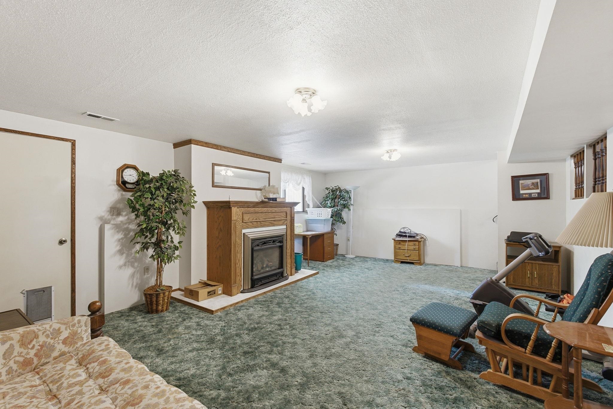 9313 N Ellenwood Ct - Photo 38