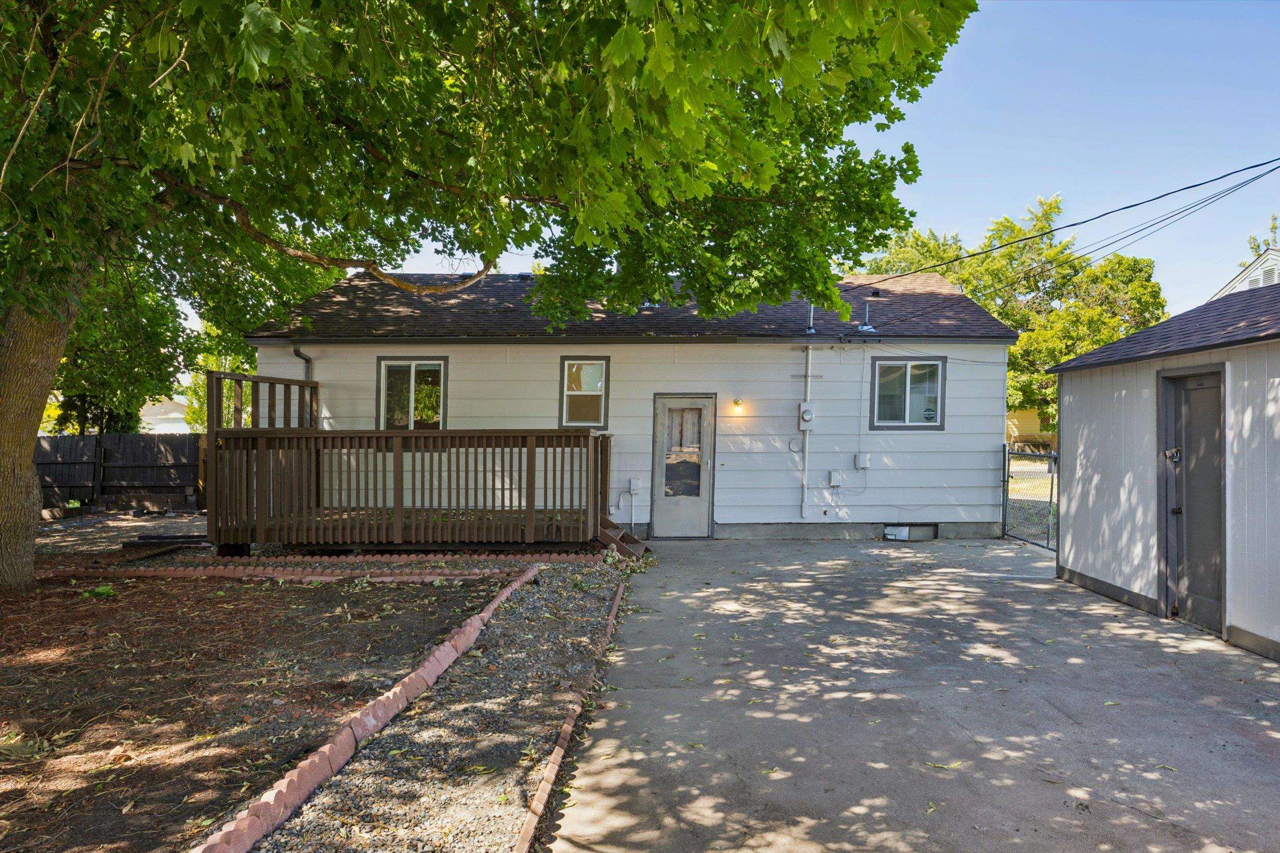 3125 W Rowan Ave - Photo 29