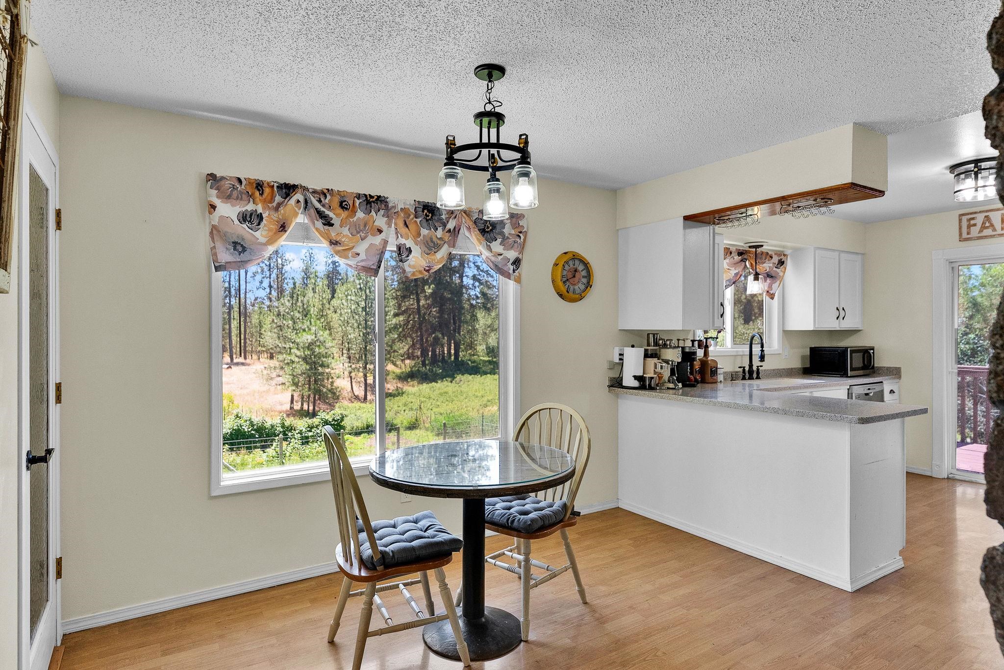 22417 W Malloy Prairie Rd - Photo 8