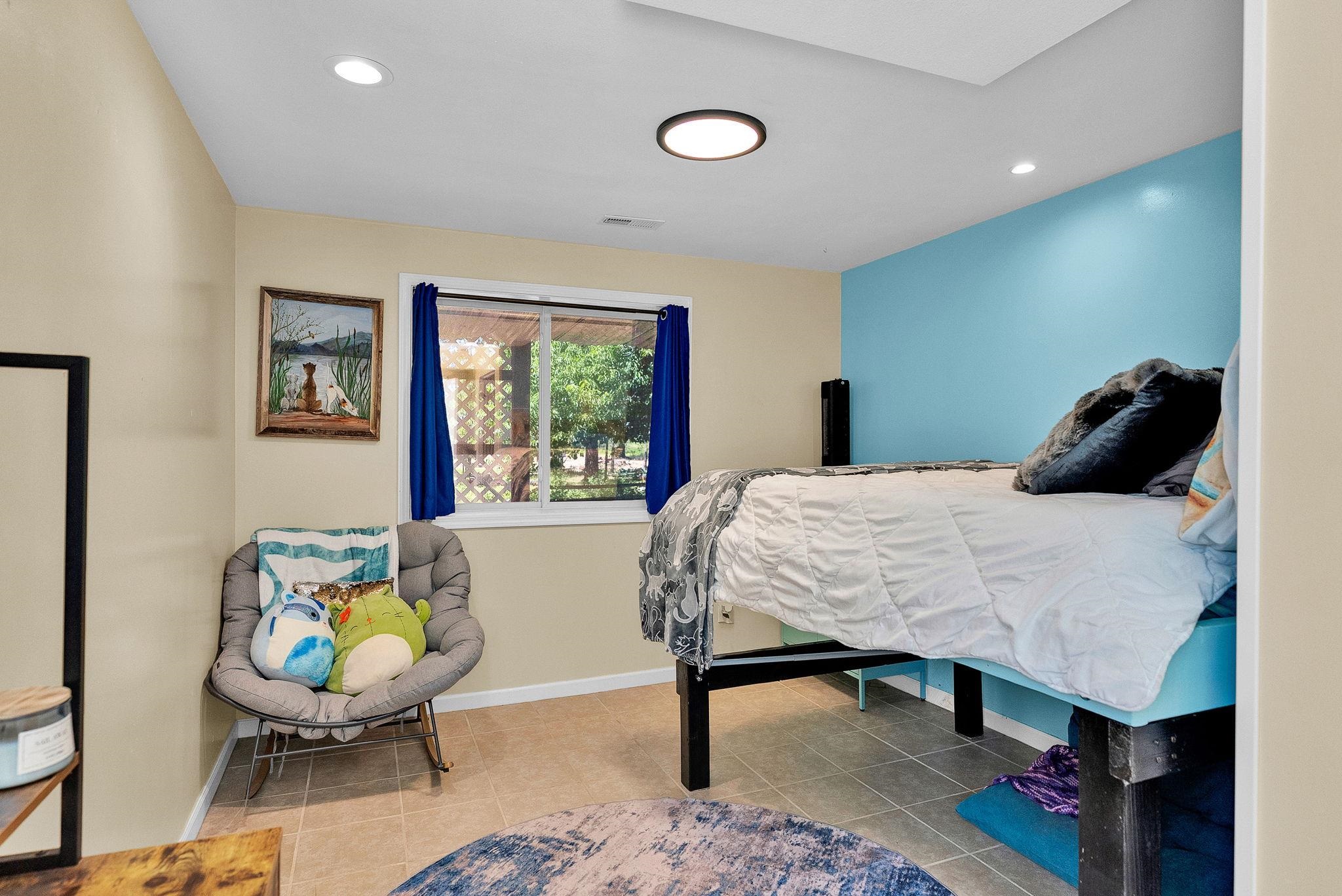 22417 W Malloy Prairie Rd - Photo 33