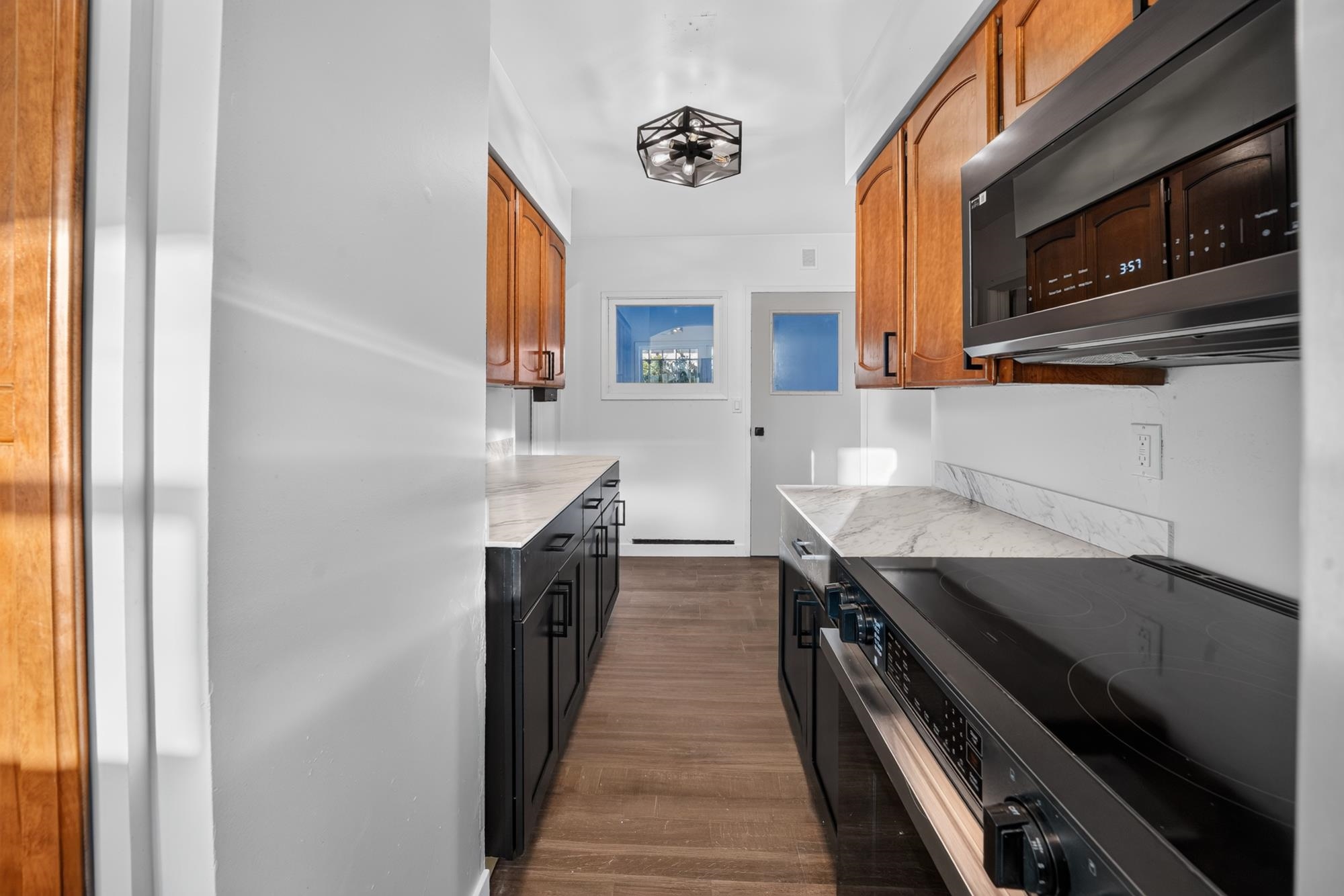 1503 E Wellesley Ave - Photo 9