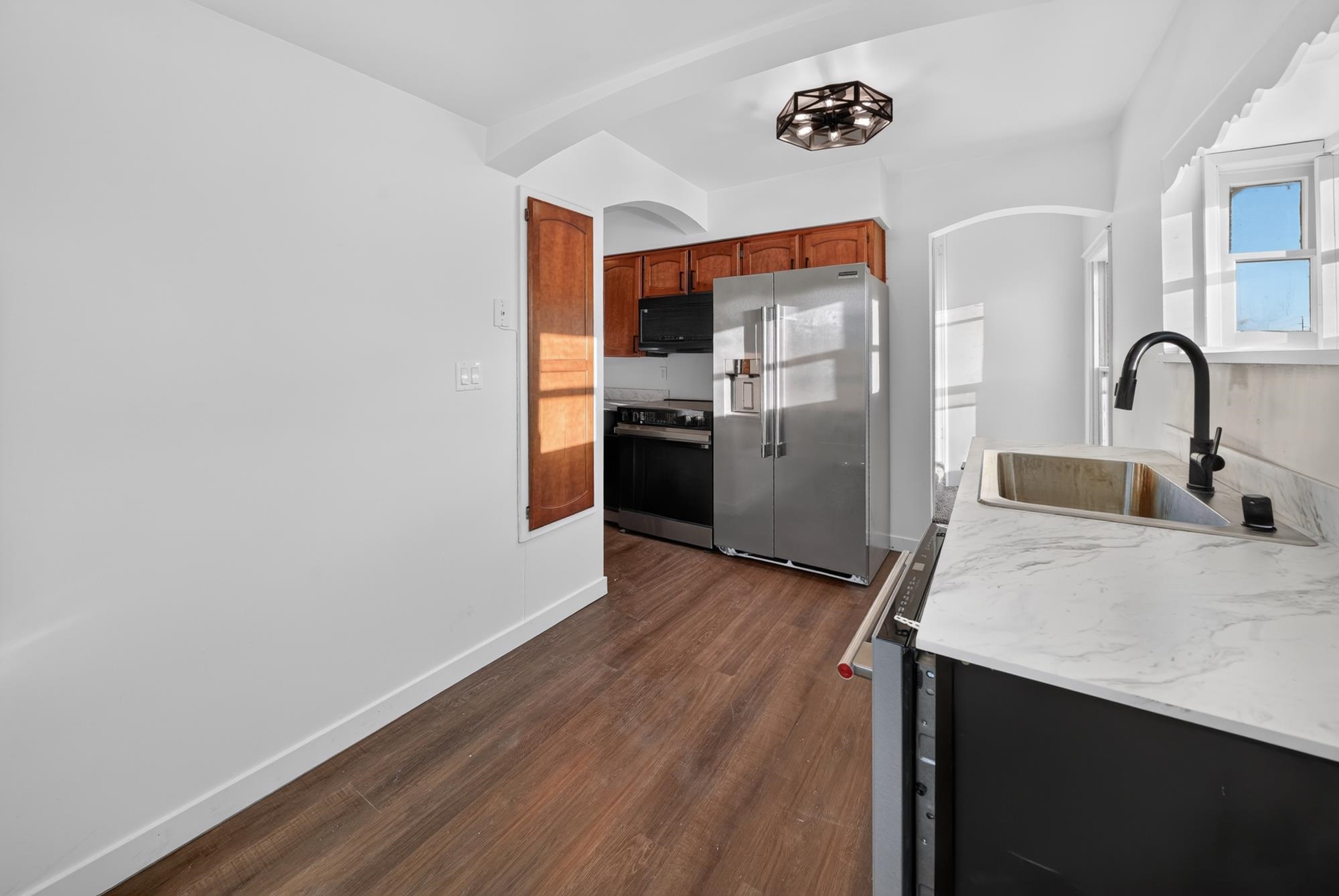 1503 E Wellesley Ave - Photo 11