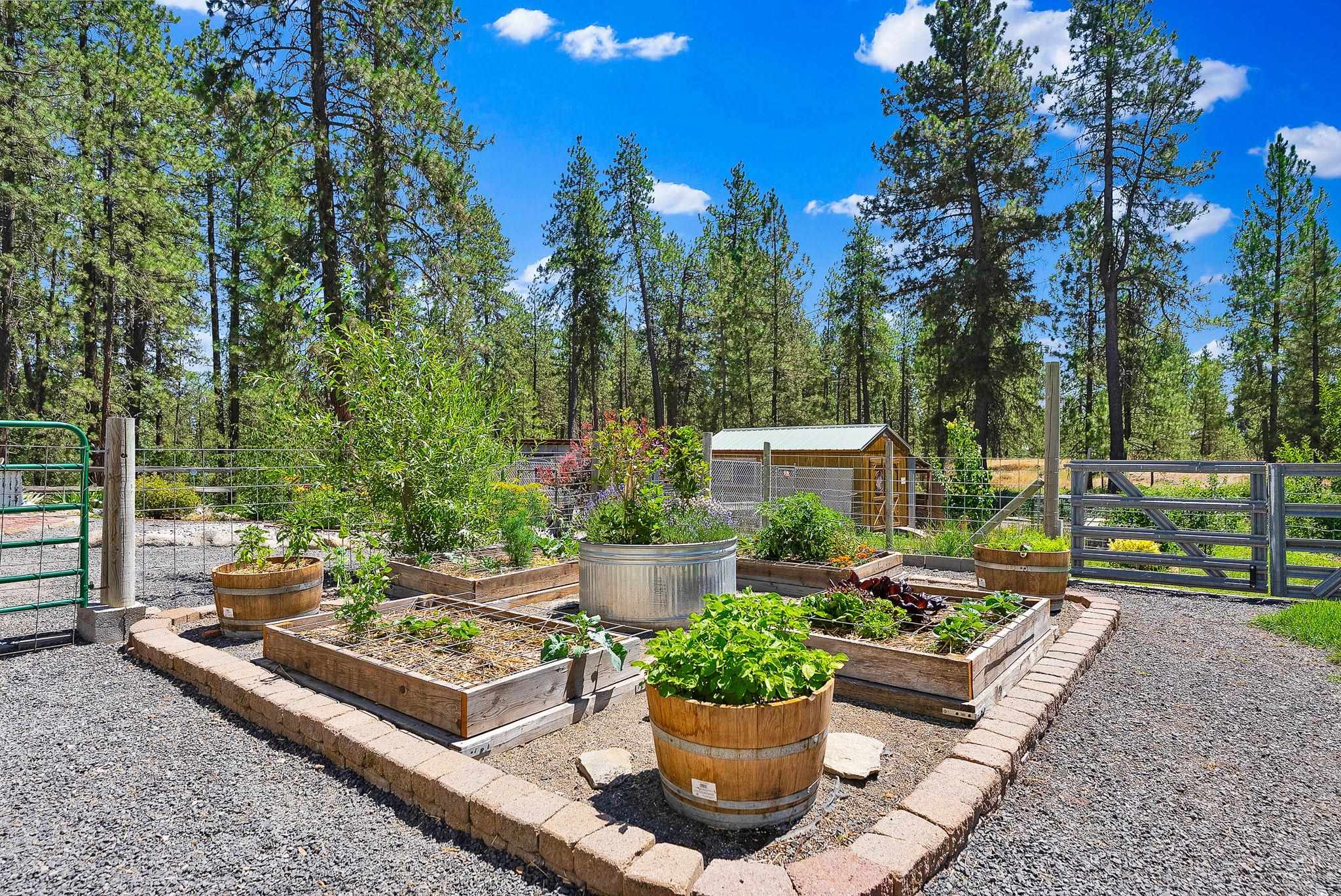 22417 W Malloy Prairie Rd - Photo 43