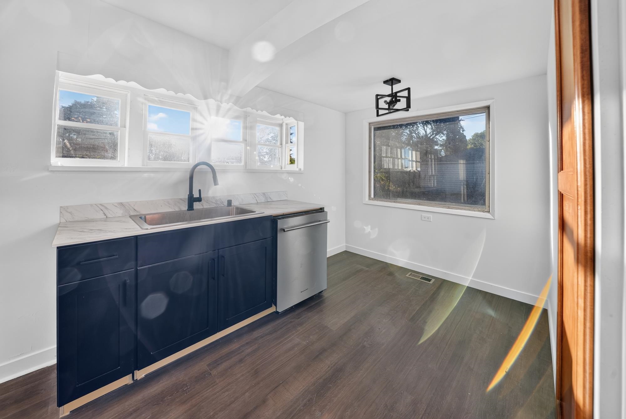 1503 E Wellesley Ave - Photo 13