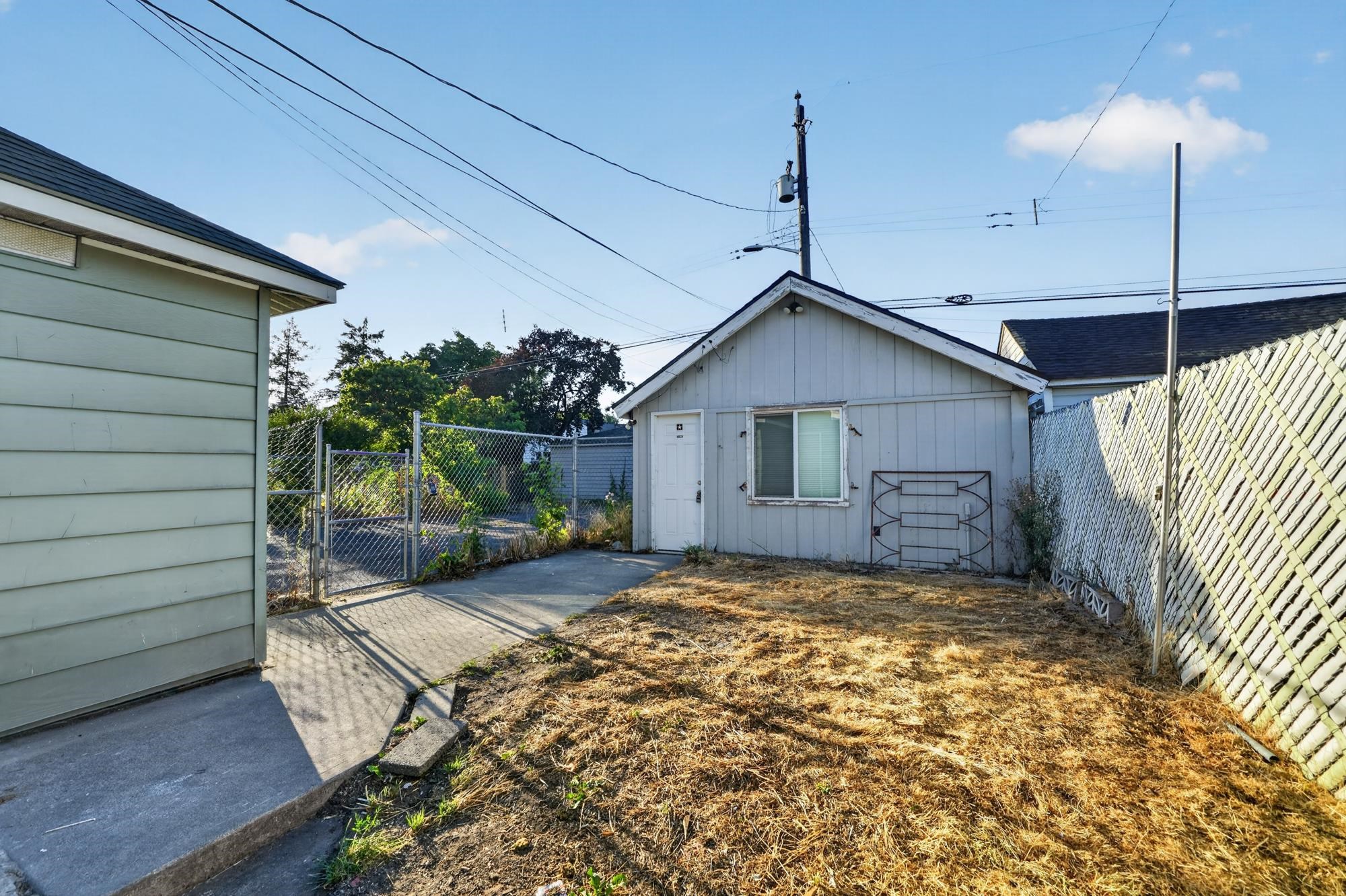 1503 E Wellesley Ave - Photo 39