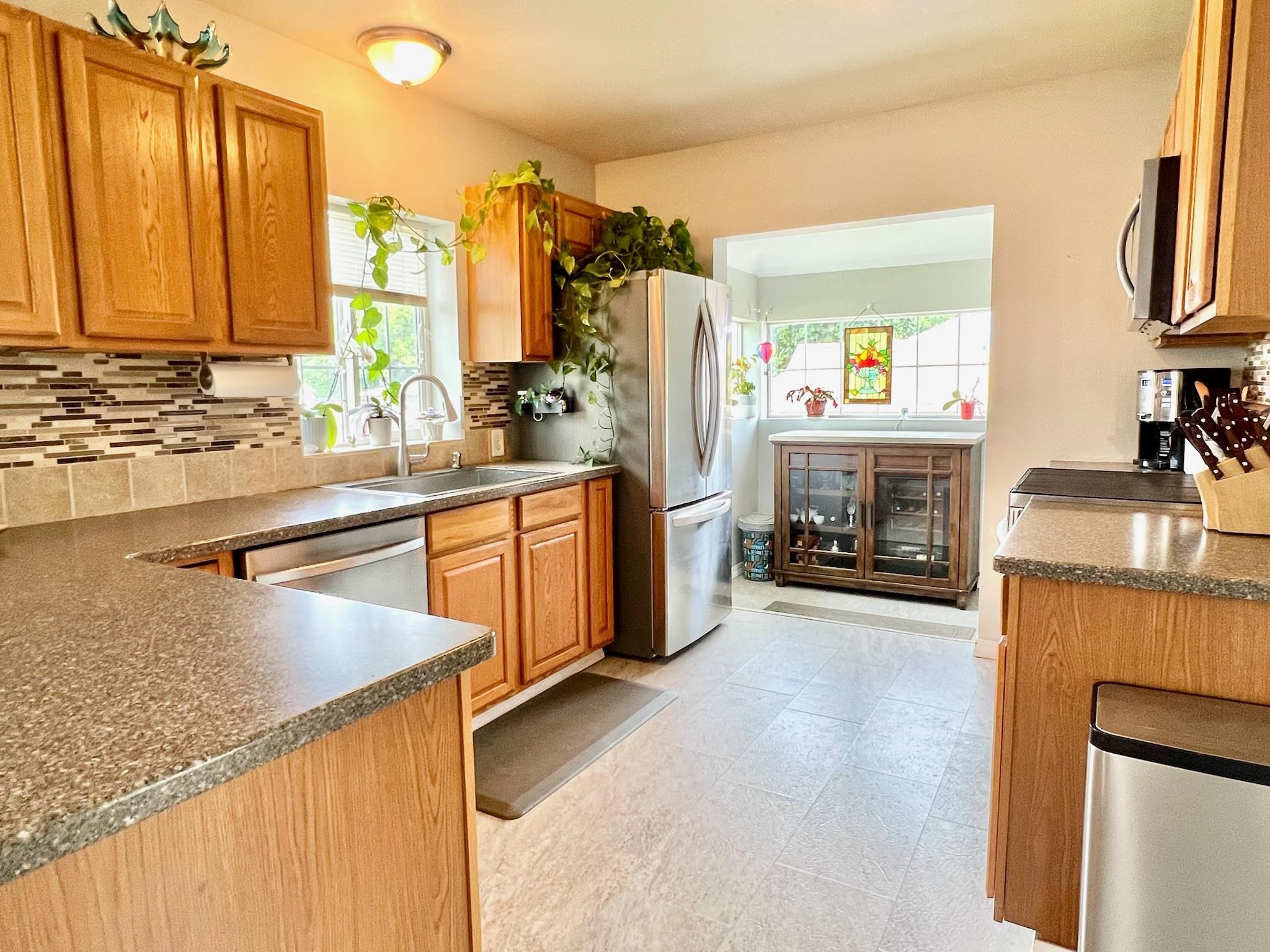 8424 E Valleyway Ave - Photo 4