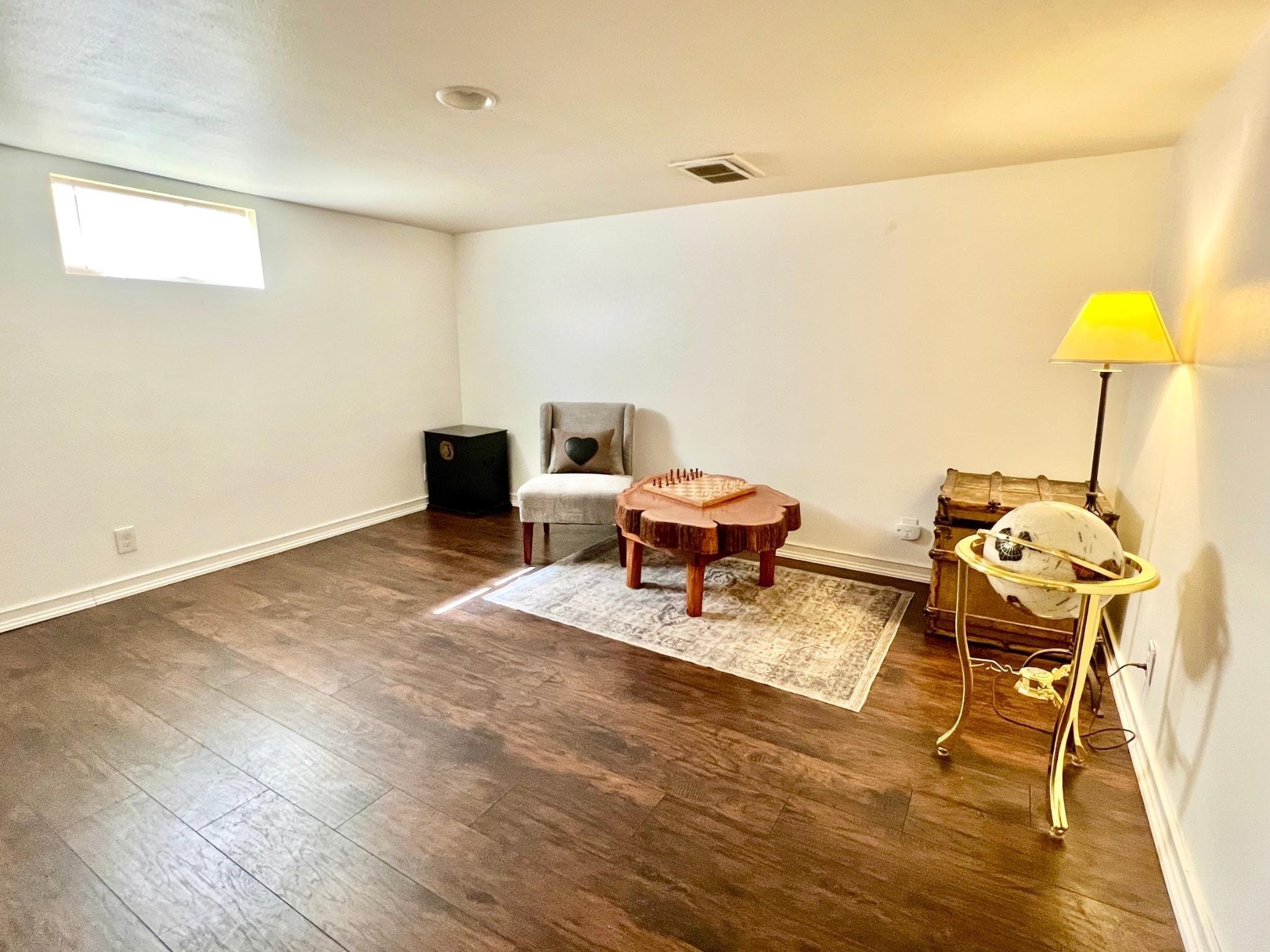 8424 E Valleyway Ave - Photo 10