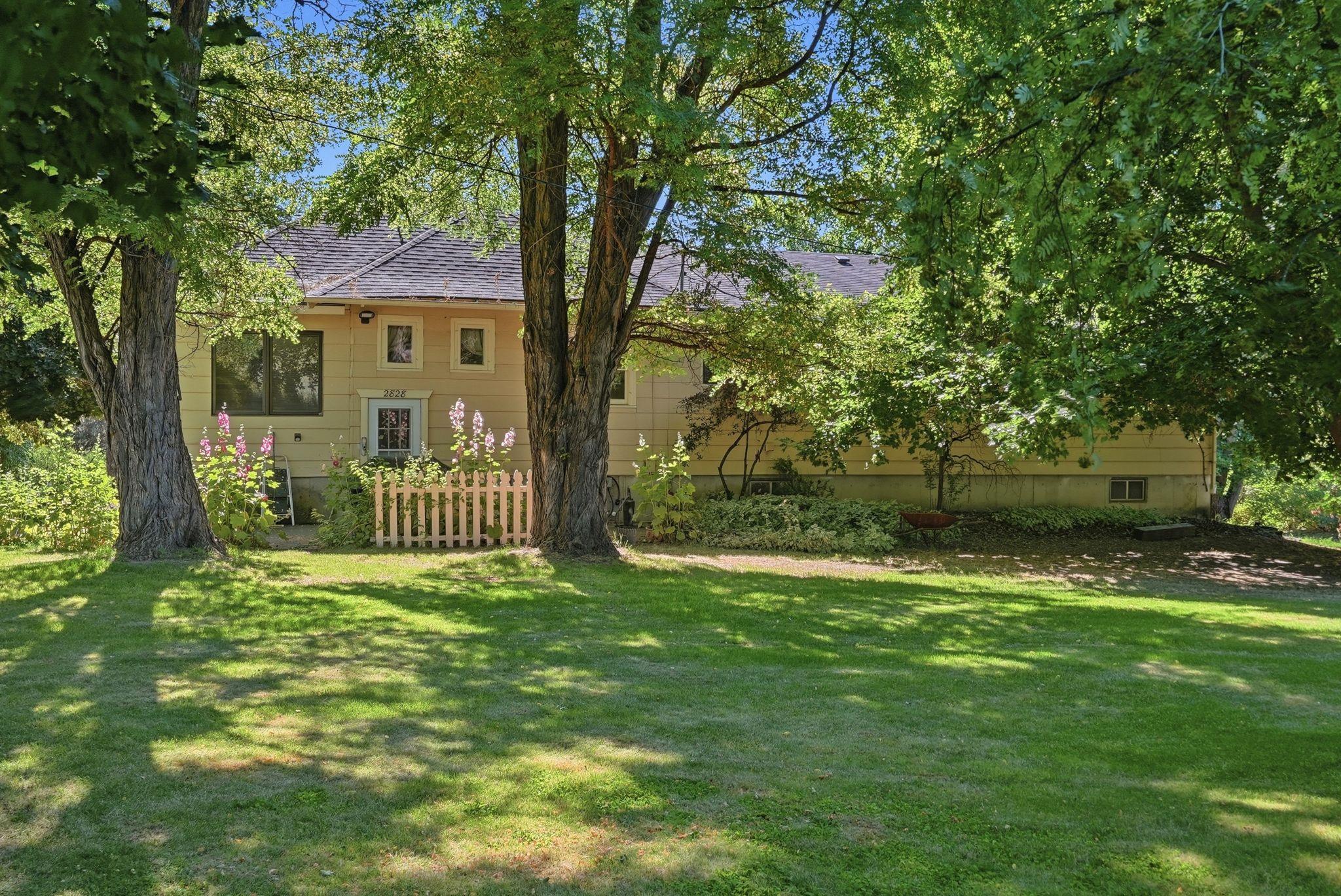 2828 W Thorpe Rd - Photo 9