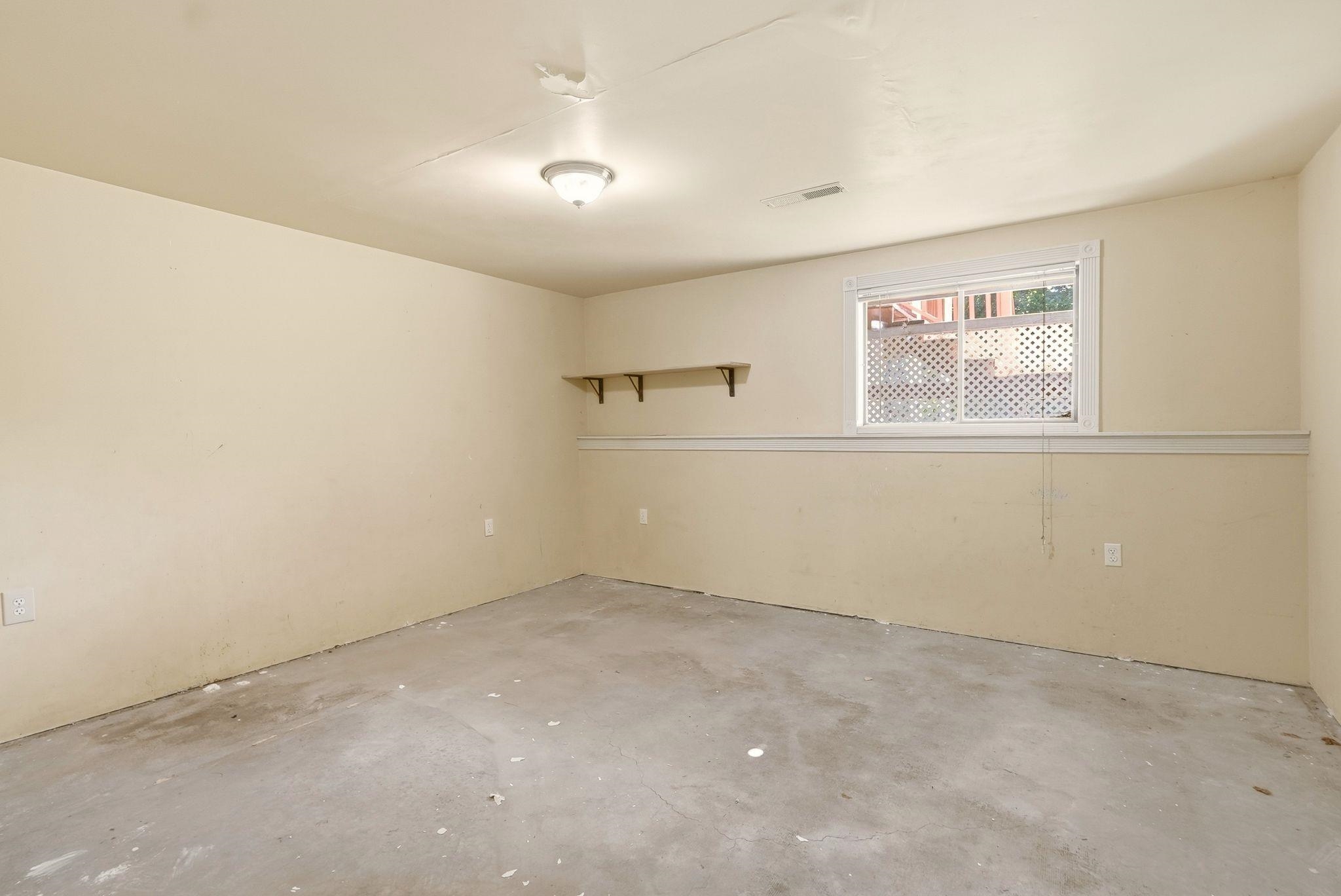 2828 W Thorpe Rd - Photo 28