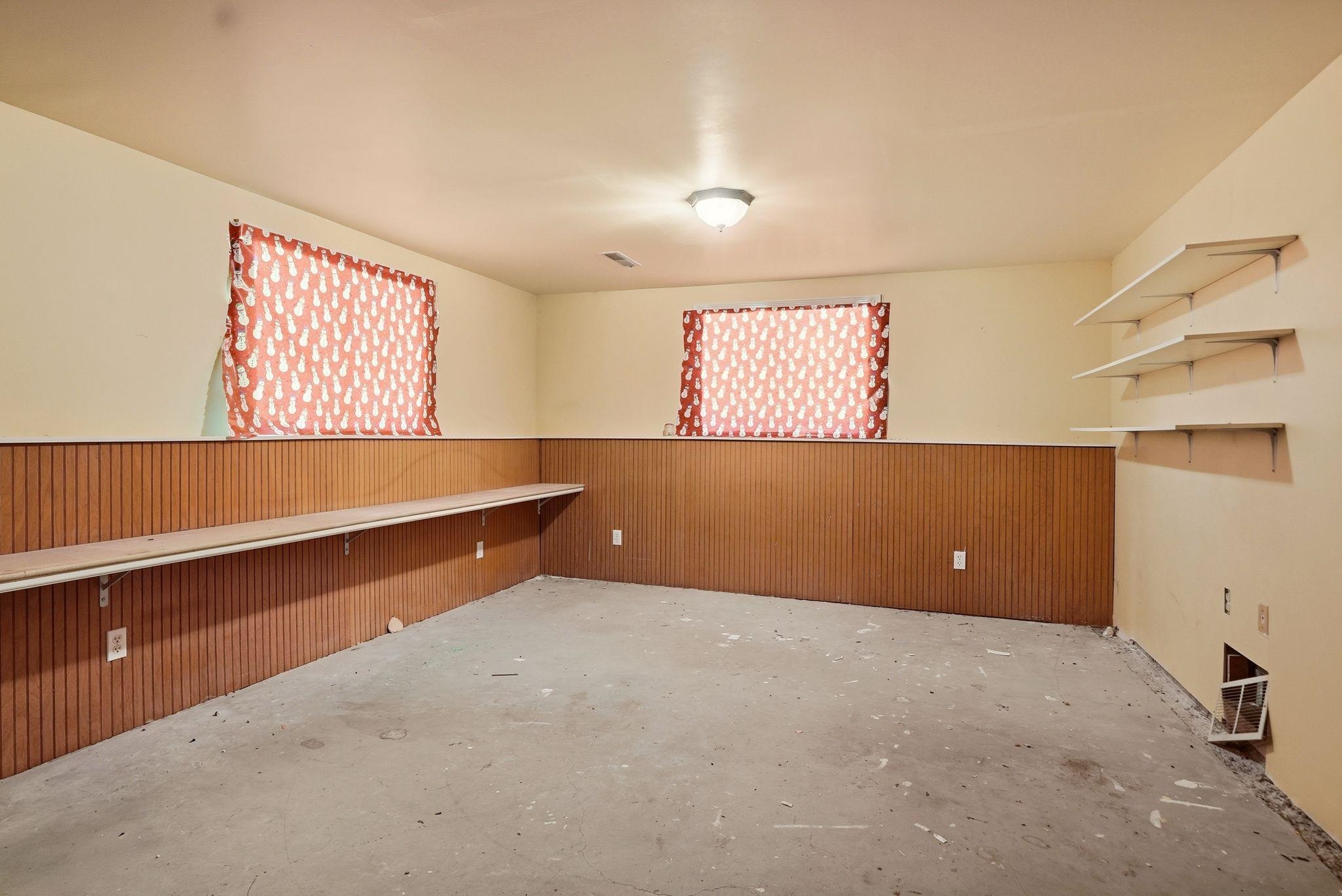 2828 W Thorpe Rd - Photo 33