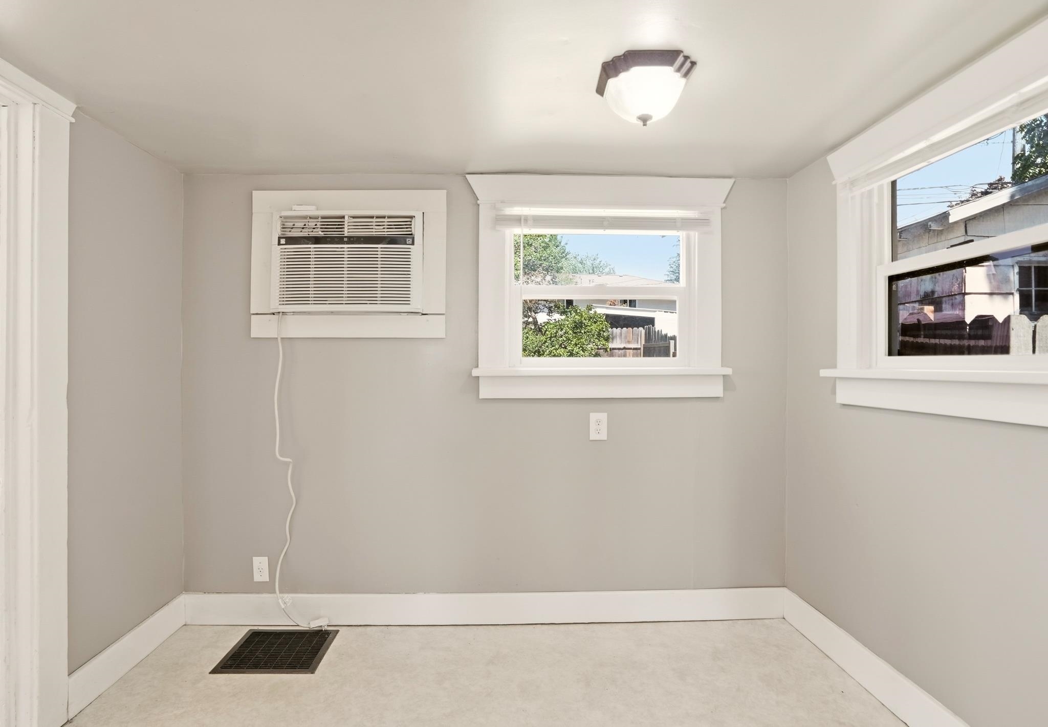 114 2nd St - Photo 8
