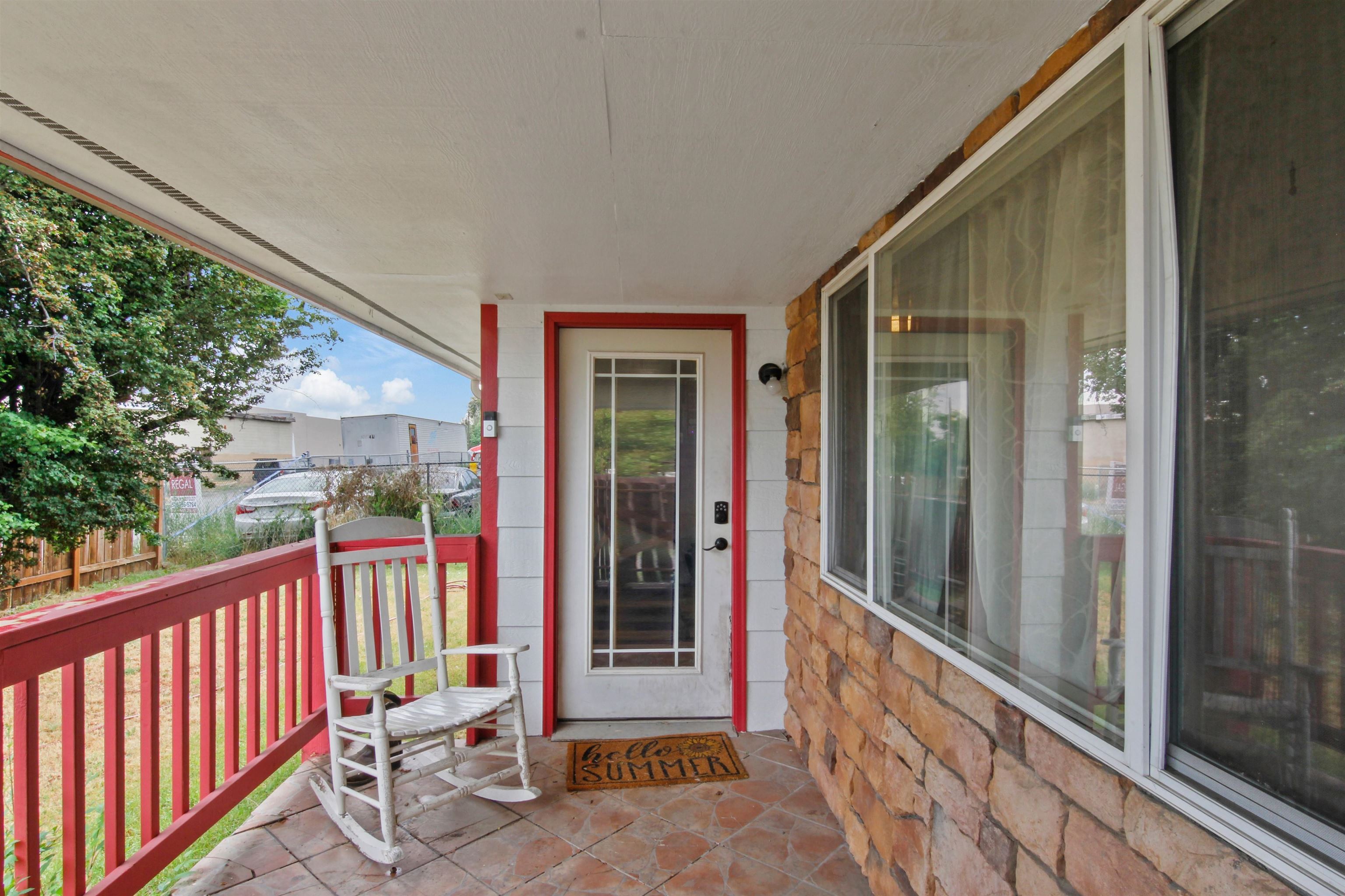4508 E 1st Ave - Photo 2