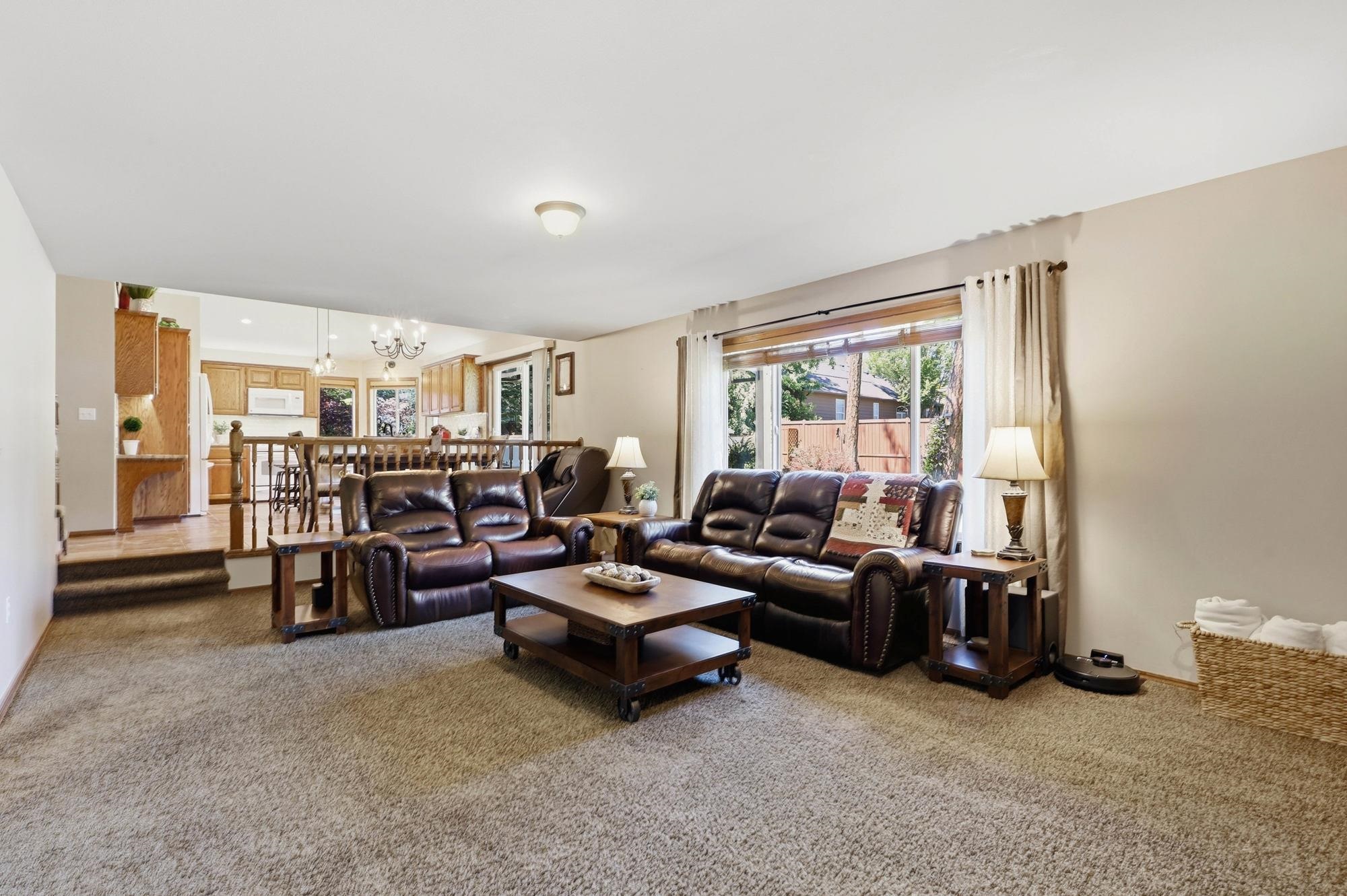 1013 E Blackhawk Dr - Photo 18