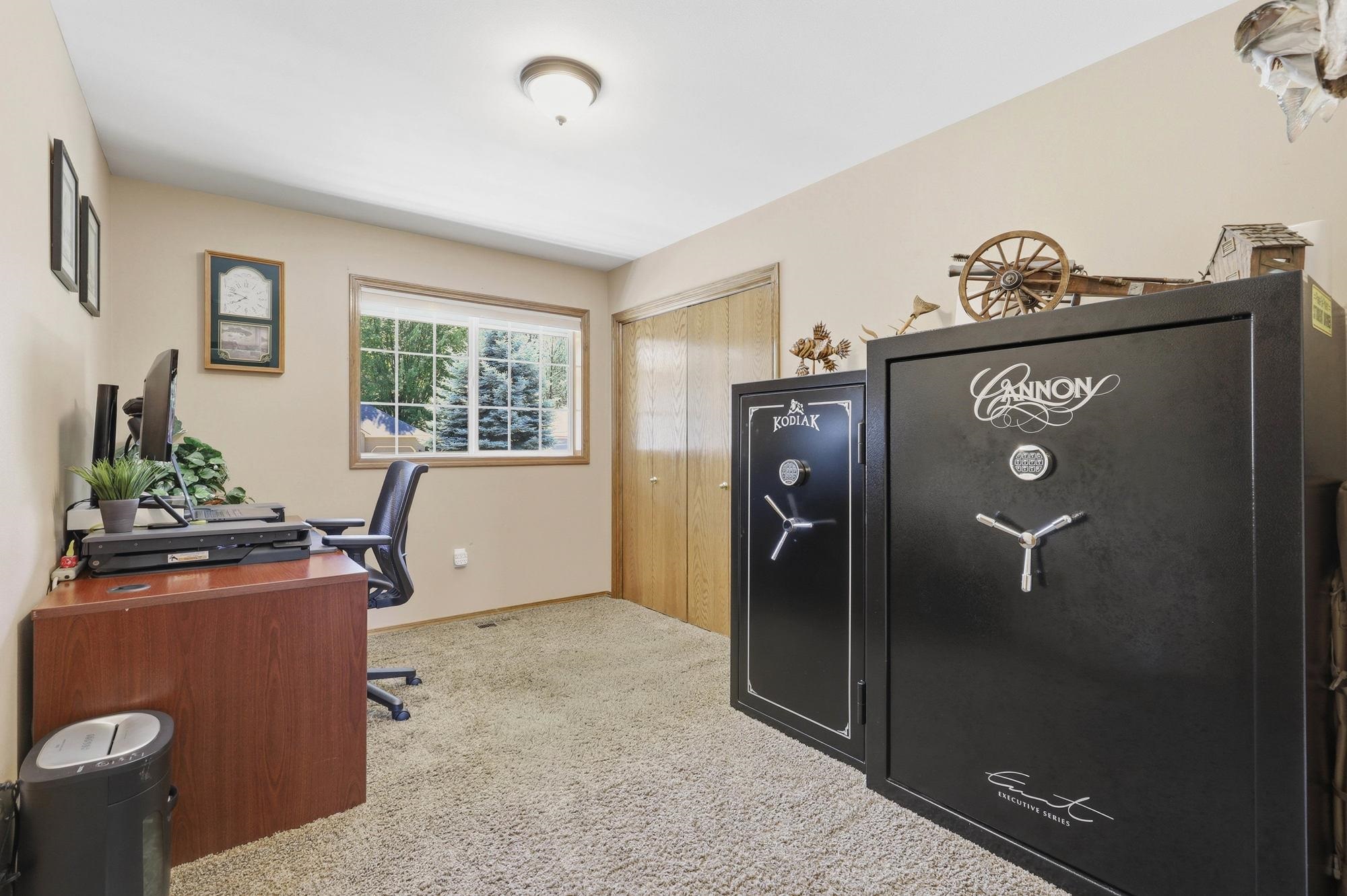 1013 E Blackhawk Dr - Photo 20