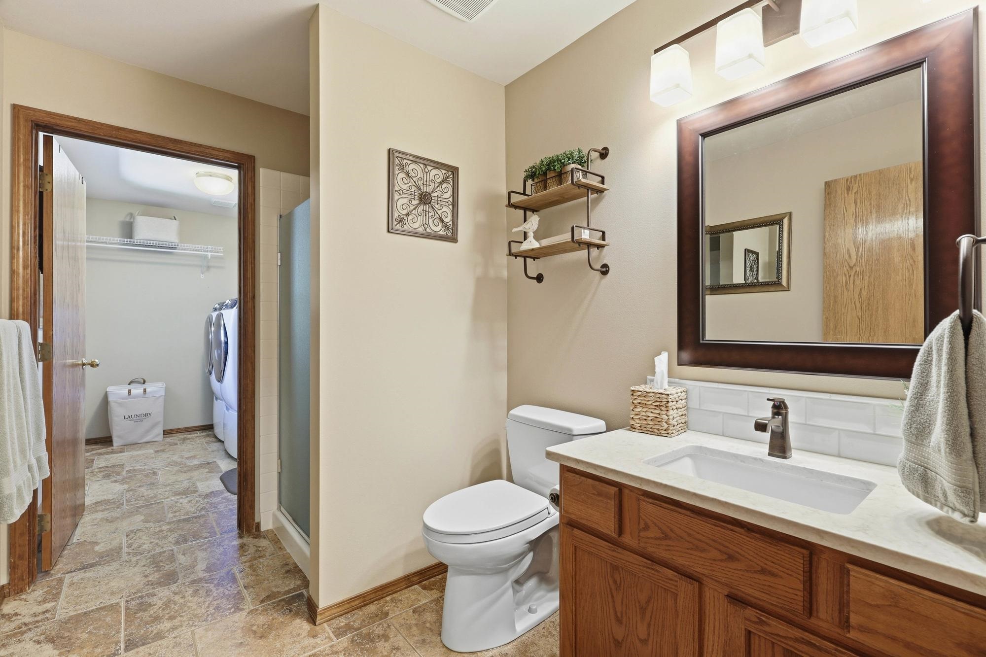 1013 E Blackhawk Dr - Photo 21
