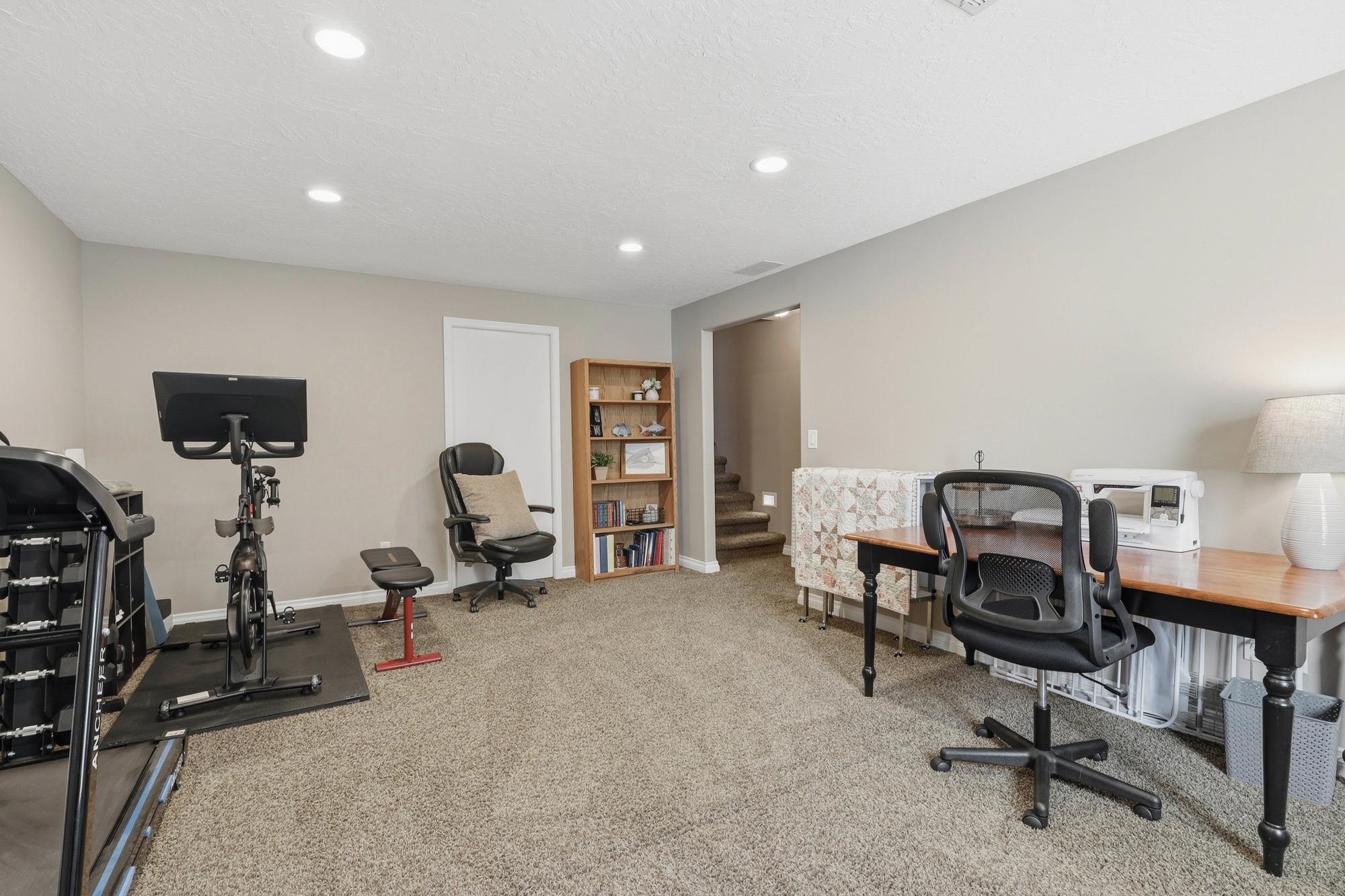 1013 E Blackhawk Dr - Photo 32
