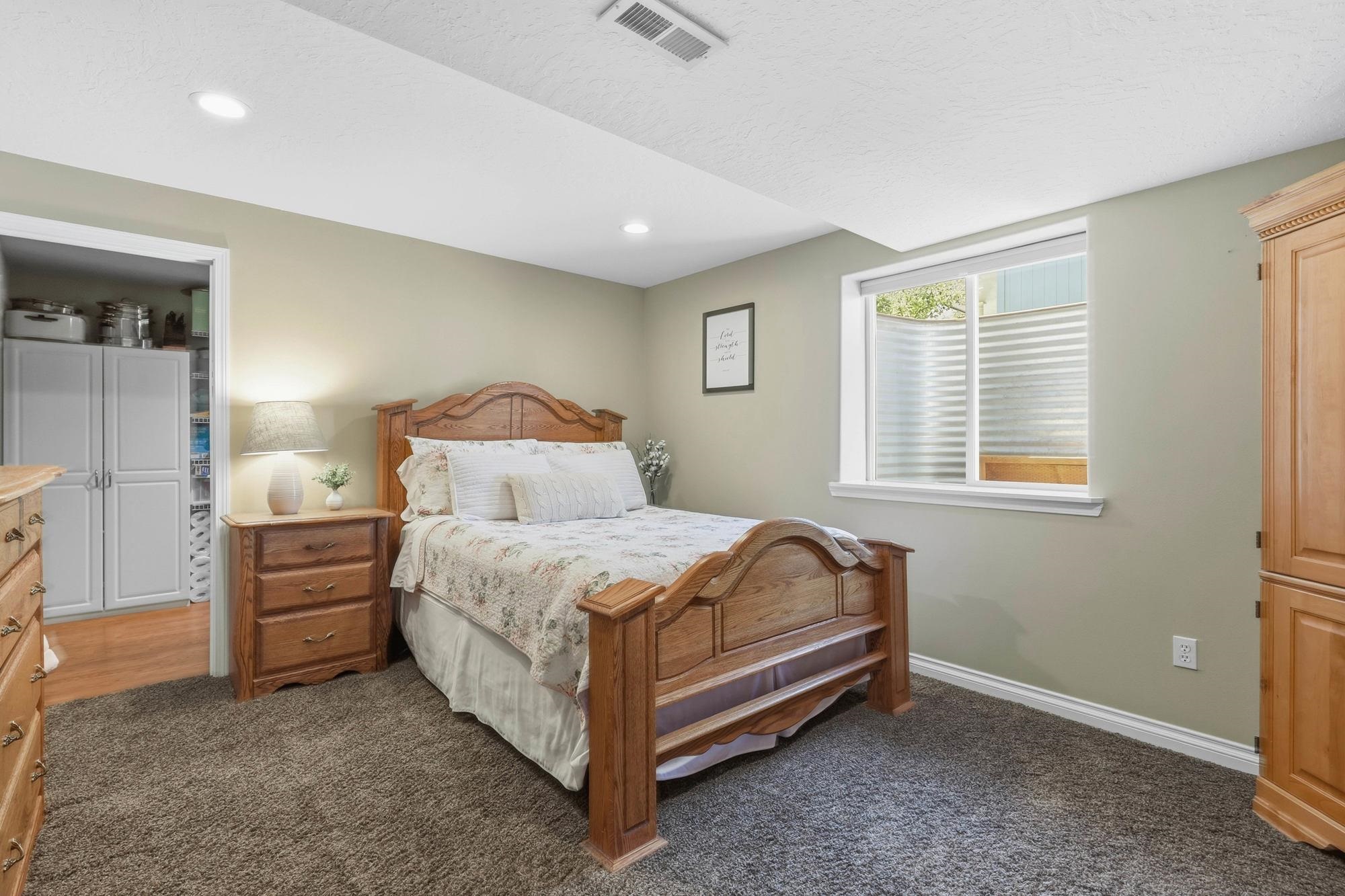 1013 E Blackhawk Dr - Photo 33