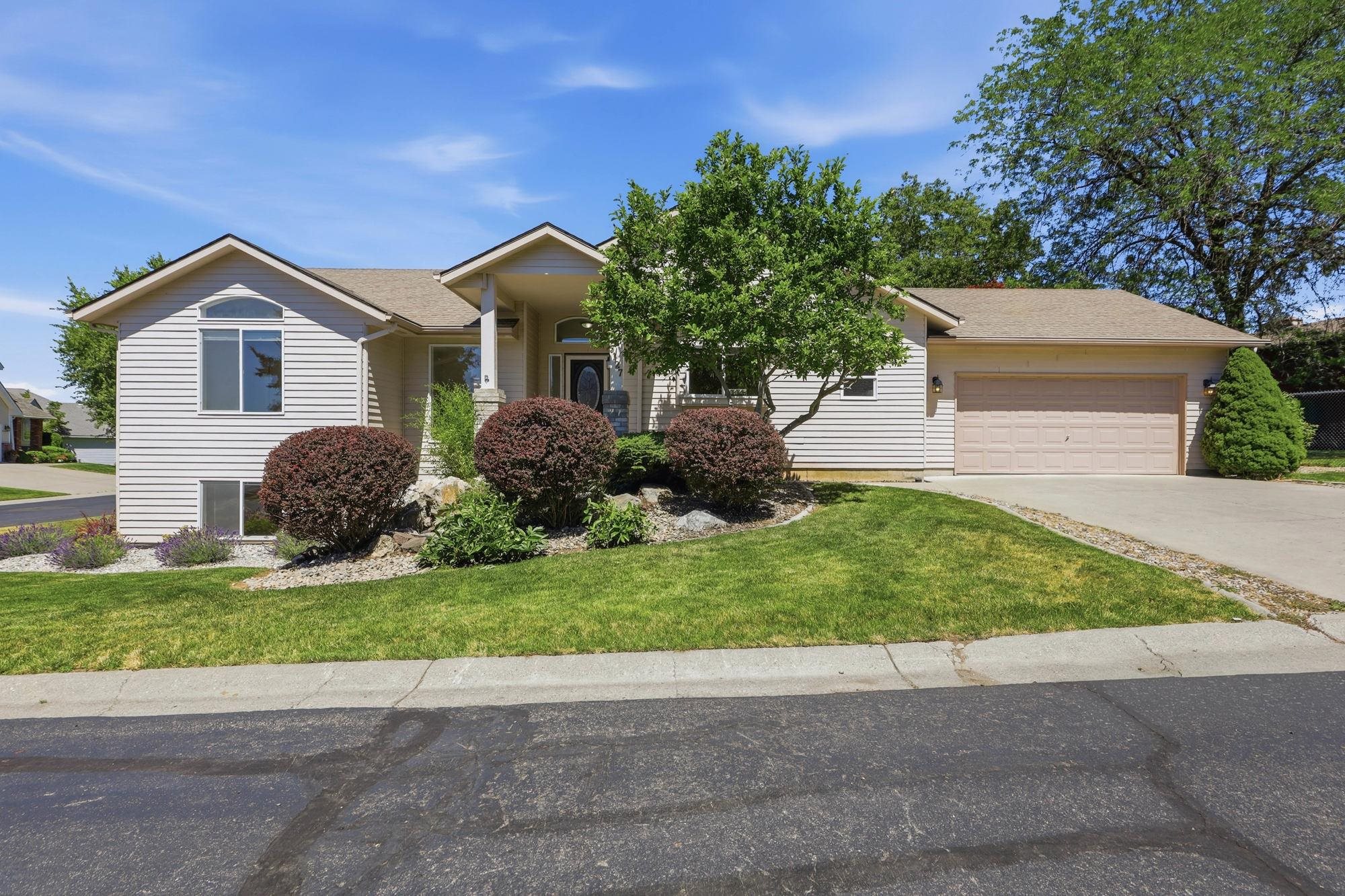 5127 E Glenngrae Ln - Photo 2