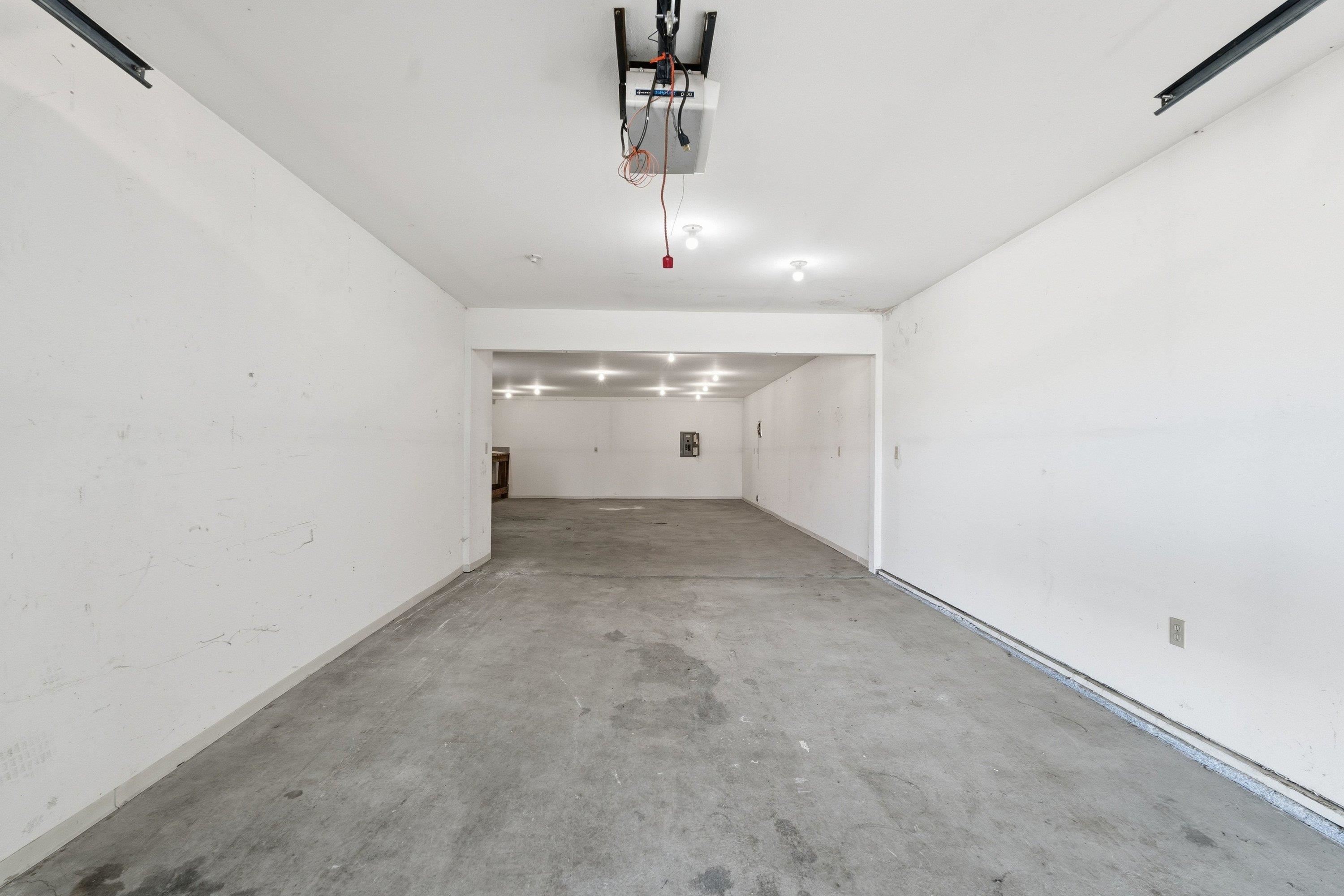 10906 E 17th Ave - Photo 23