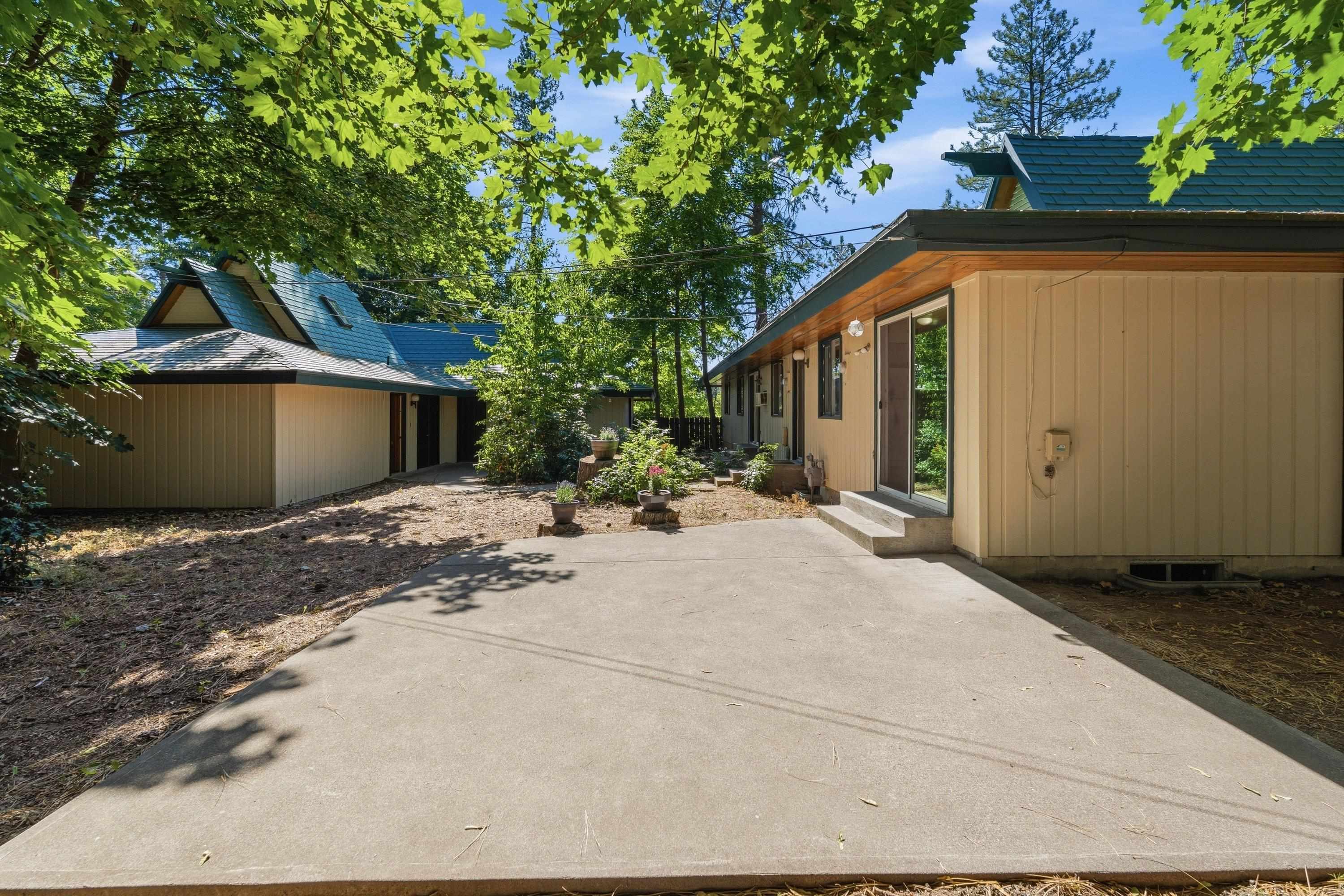 10906 E 17th Ave - Photo 29