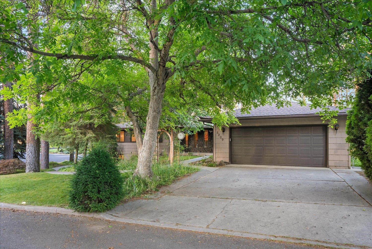 5209 W Myrtlewood Ct - Photo 2