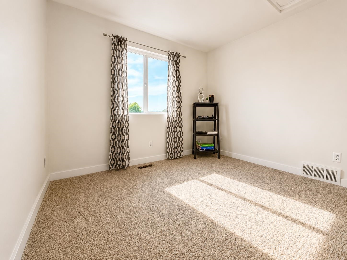 8810 N Cannon St - Photo 25
