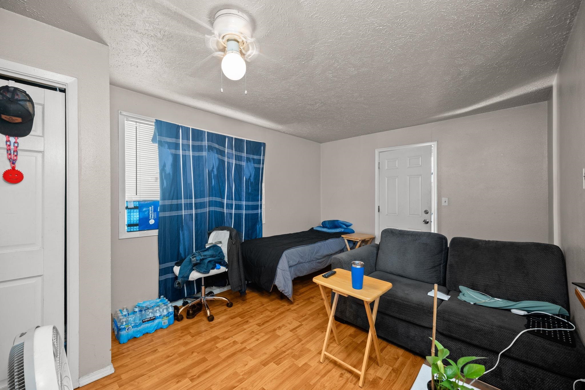 1423 N Post St - Photo 13