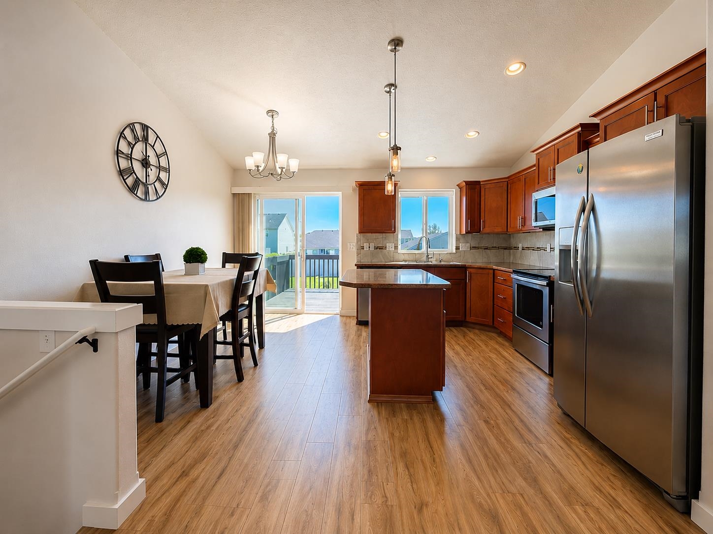 8810 N Cannon St - Photo 6