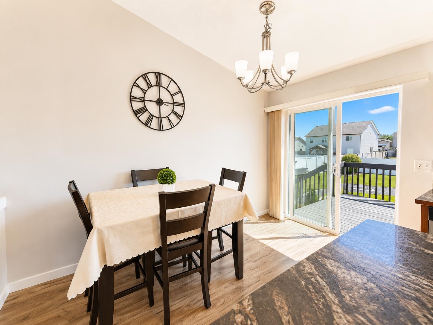 8810 N Cannon St - Photo 8
