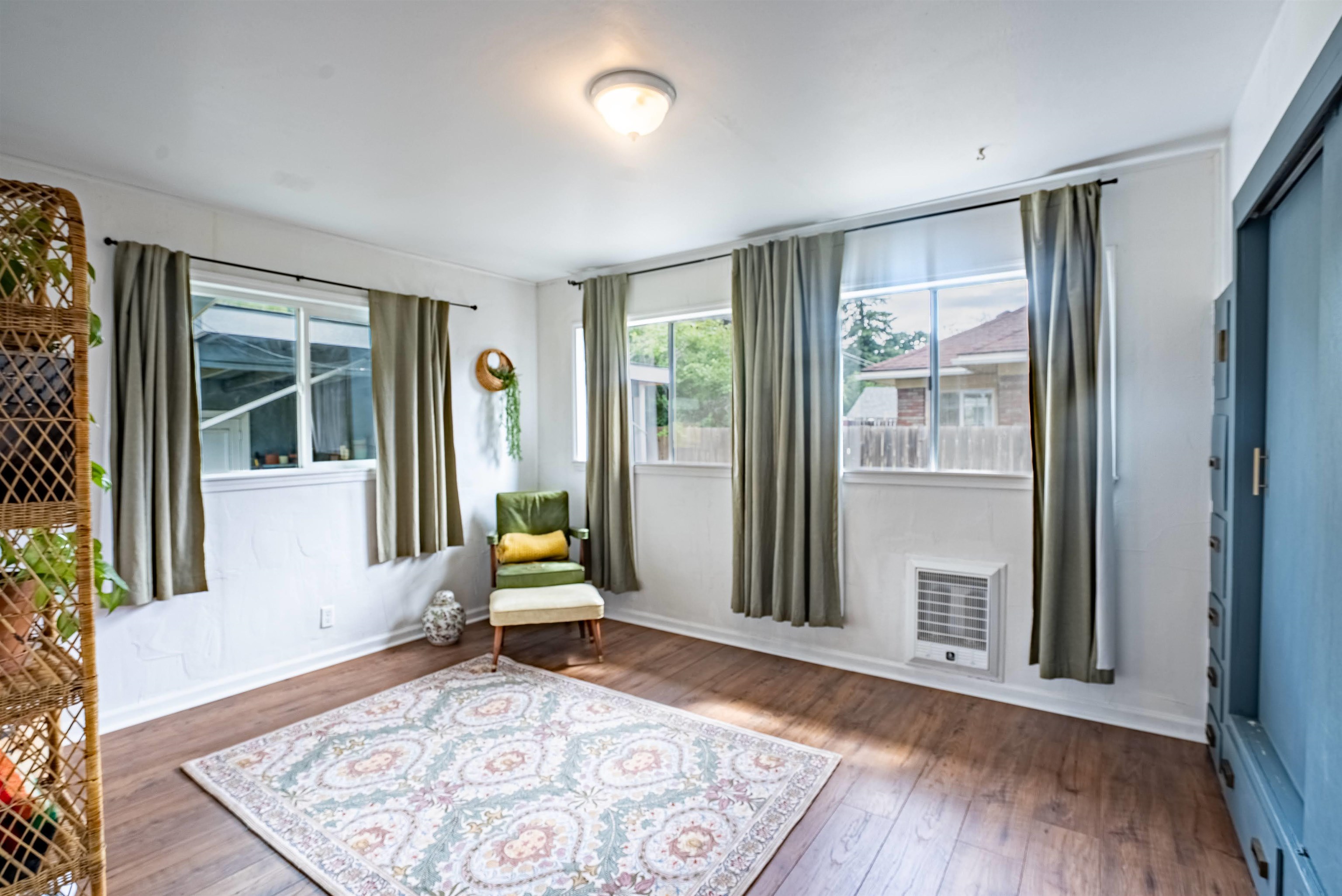 711 E Dalton Ave - Photo 9