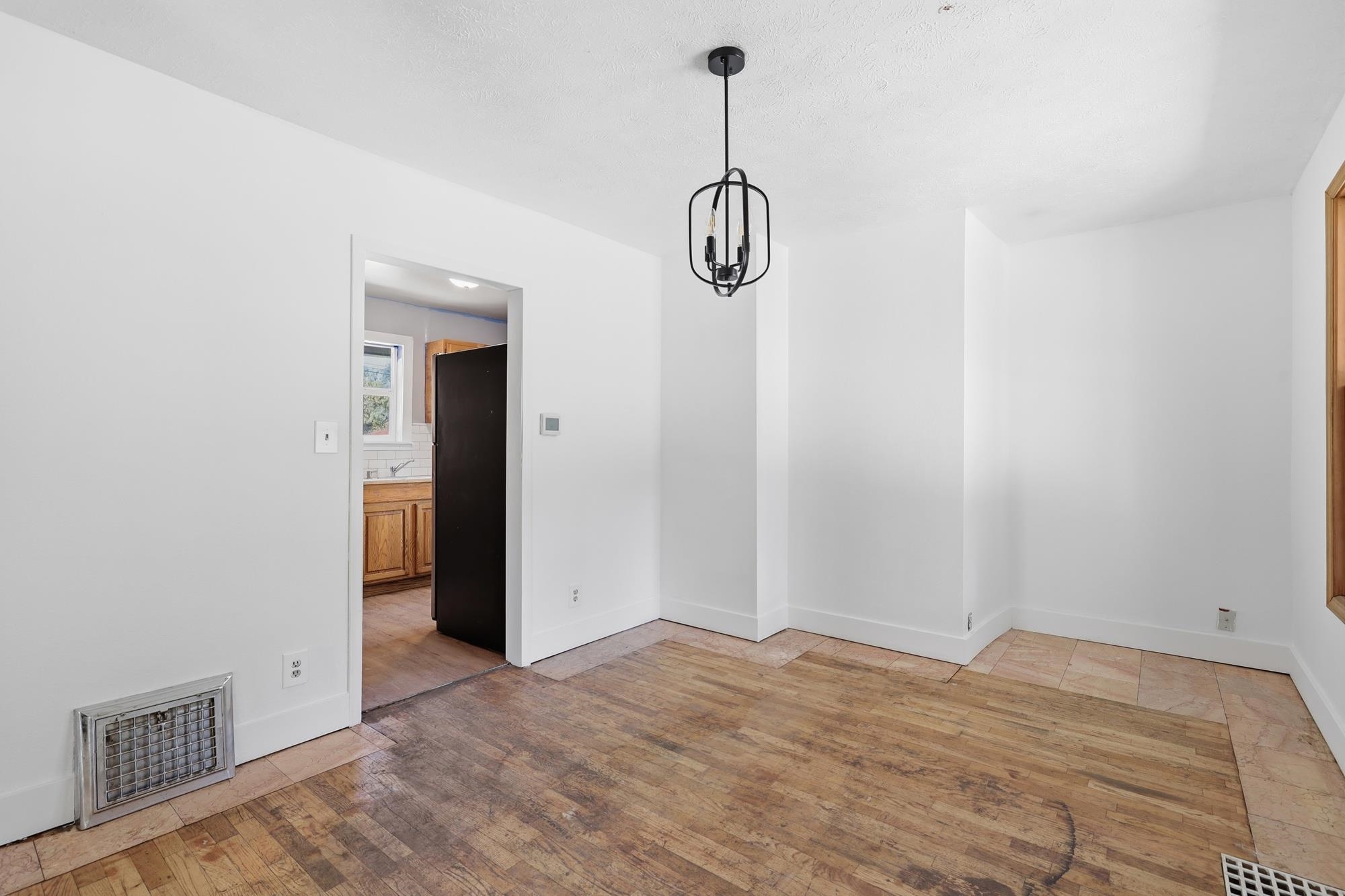 1517 E 9TH Ave - Photo 6