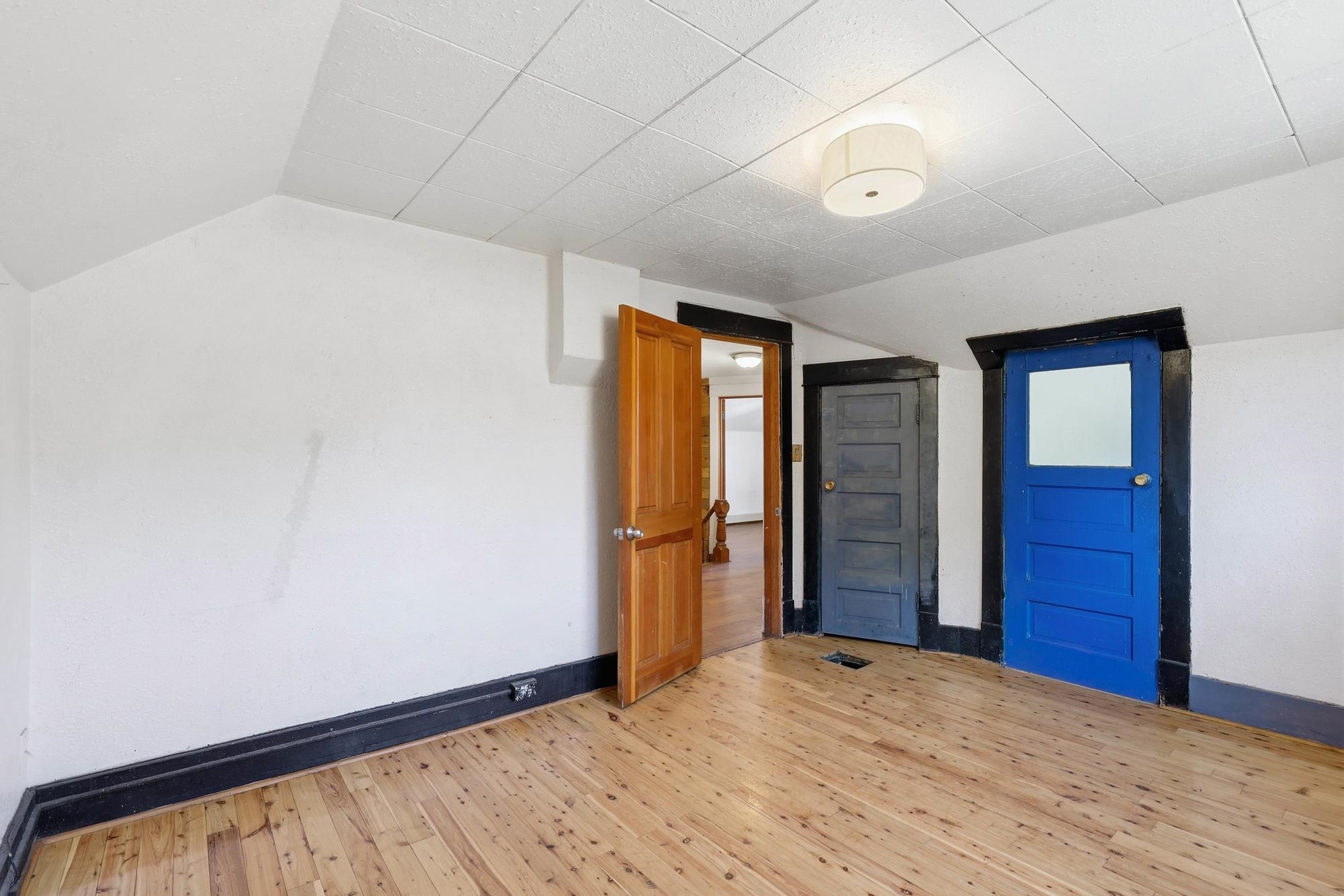 1517 E 9TH Ave - Photo 12