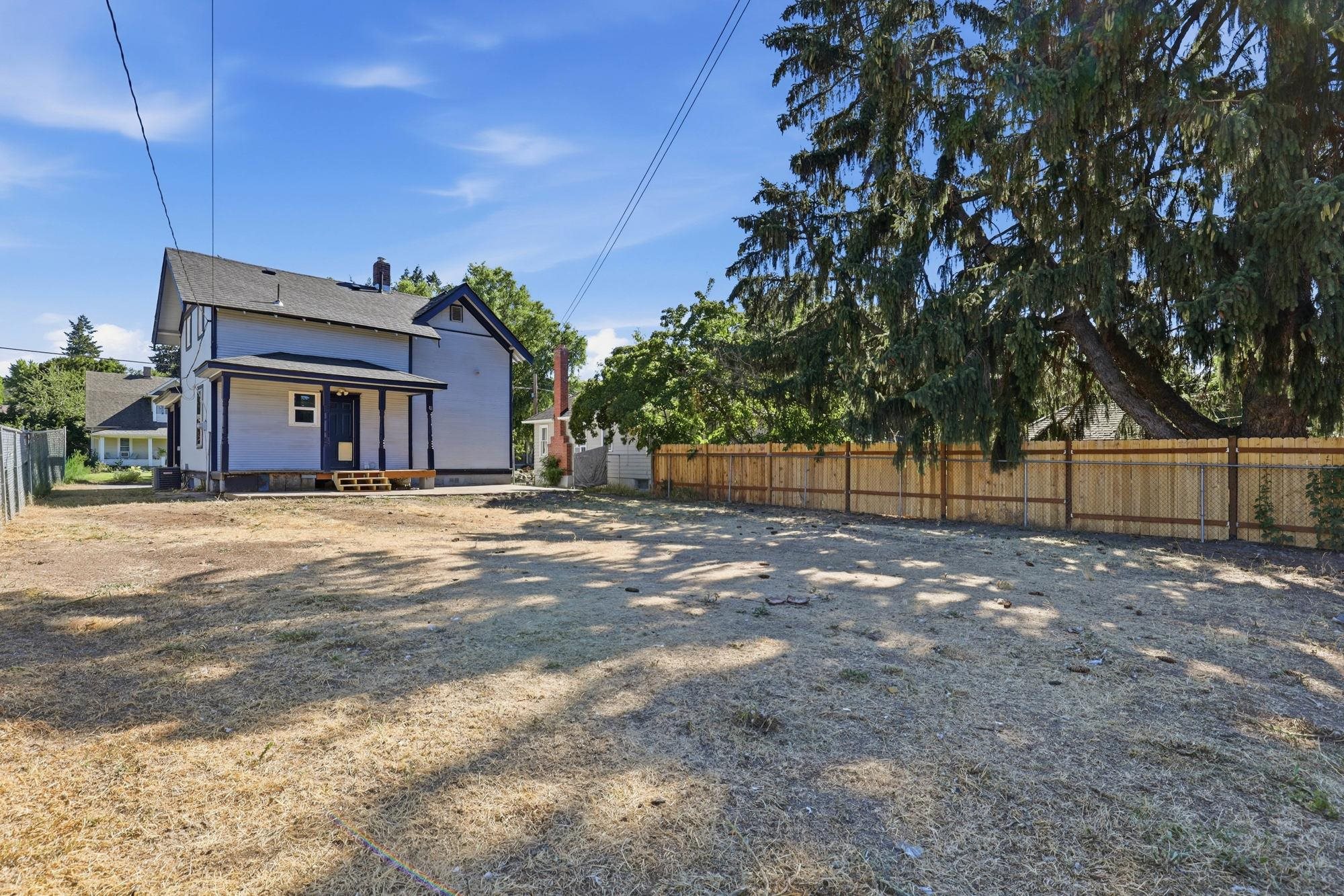 1517 E 9TH Ave - Photo 5