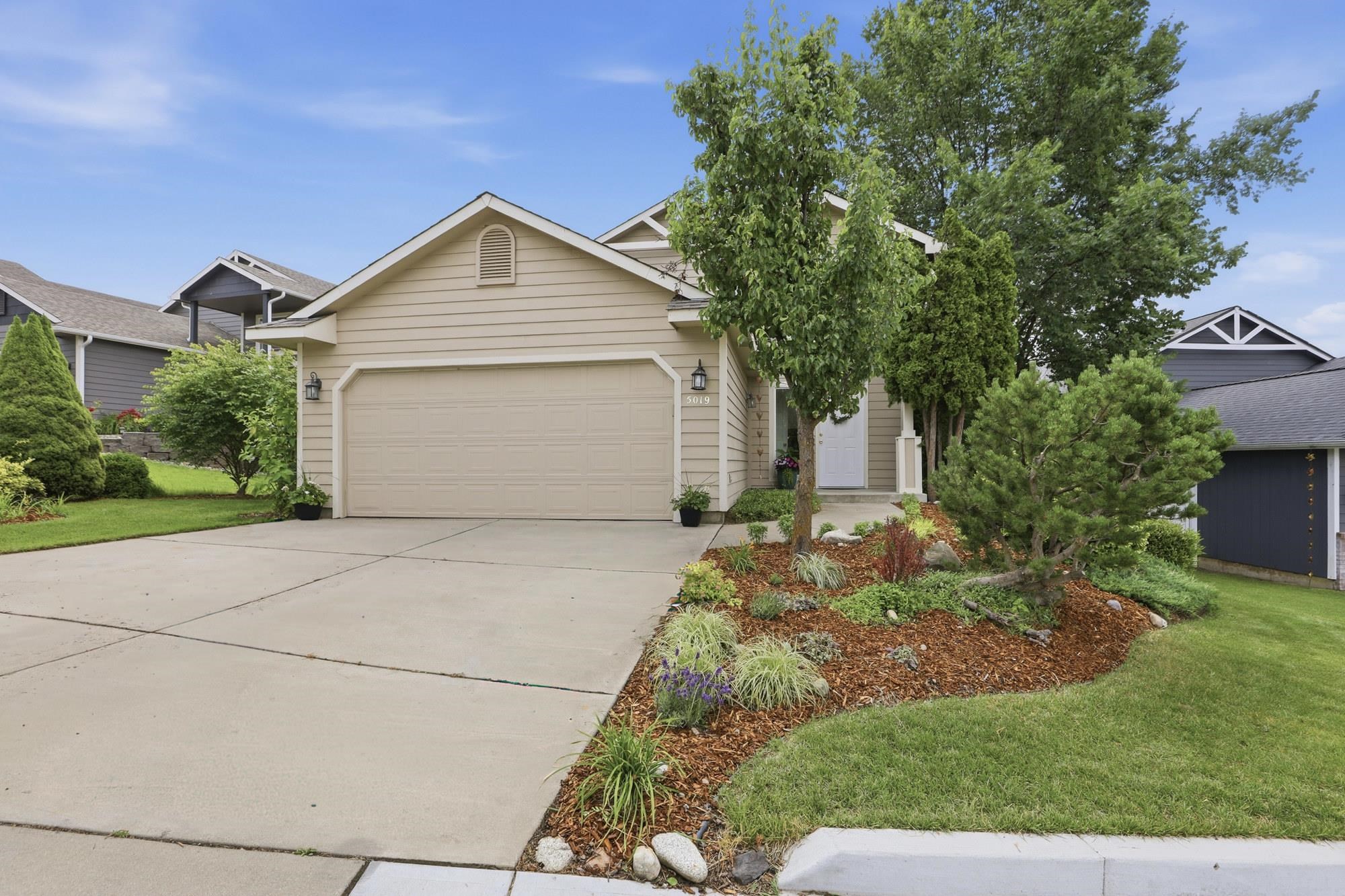 5019 W Pacific Park Dr - Photo 2