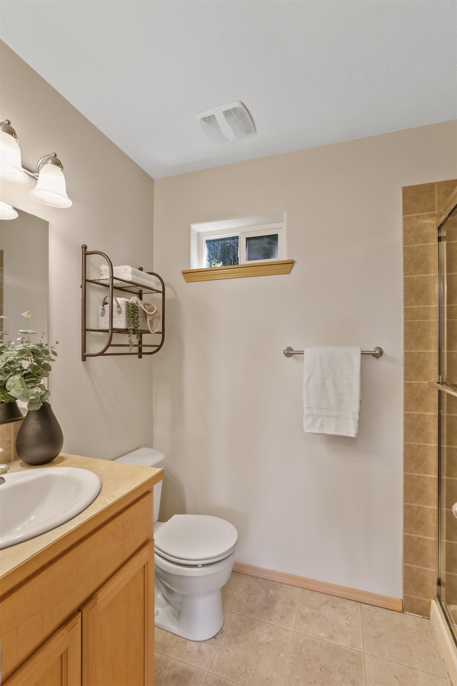 1615 W Wilson Ave - Photo 18