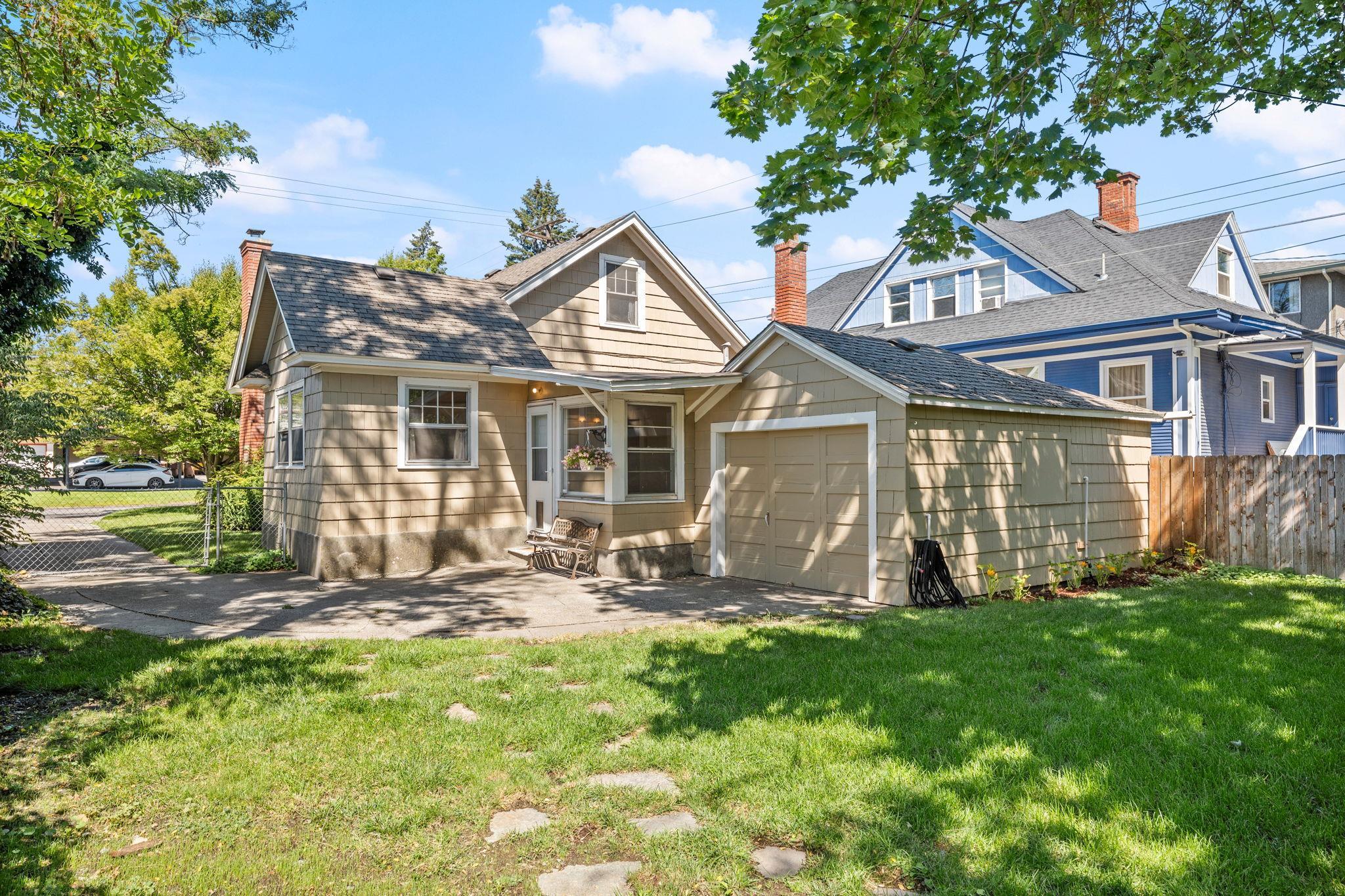 147 S Elm St - Photo 29