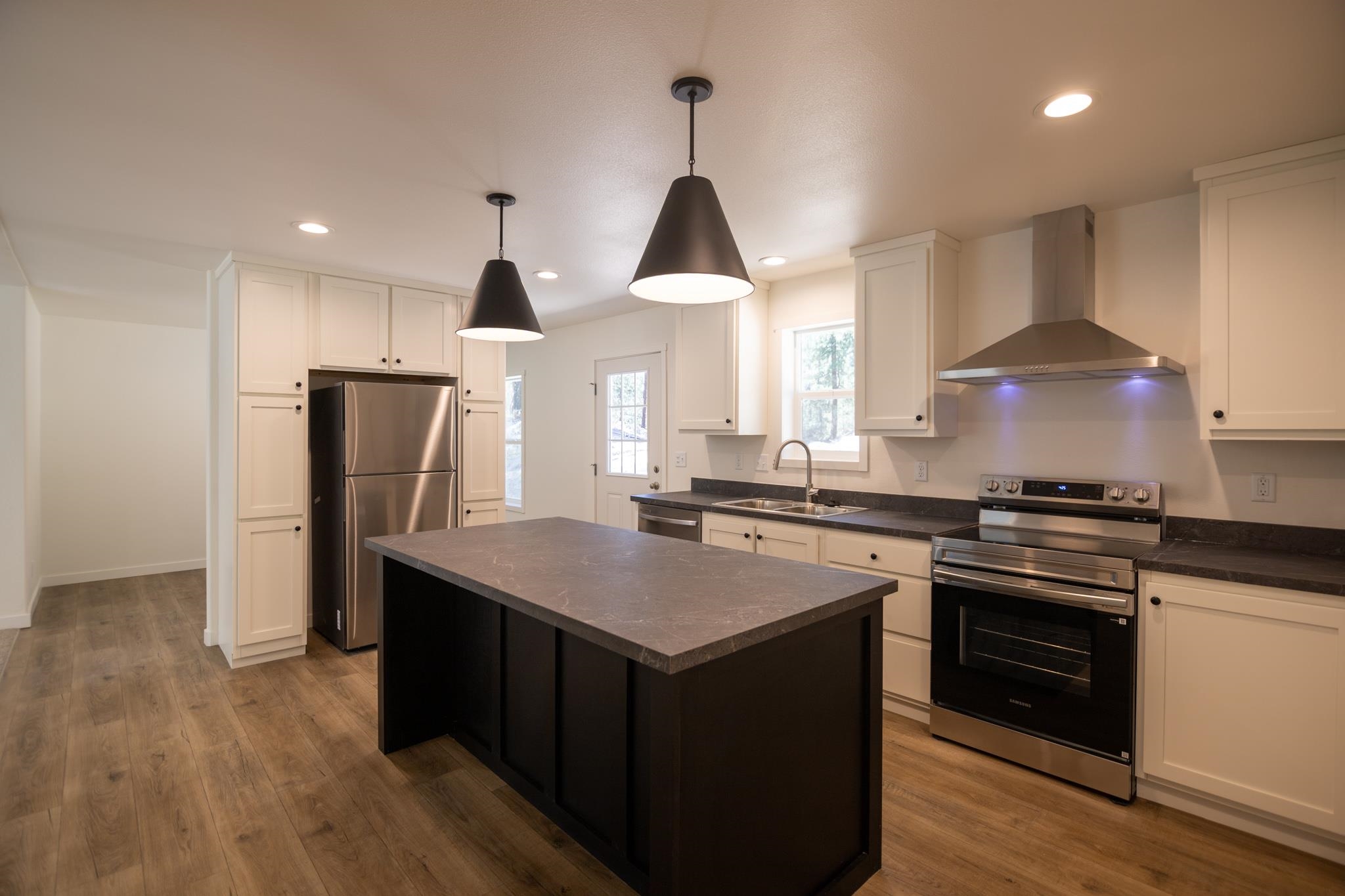 1348 Myrtle Way - Photo 4
