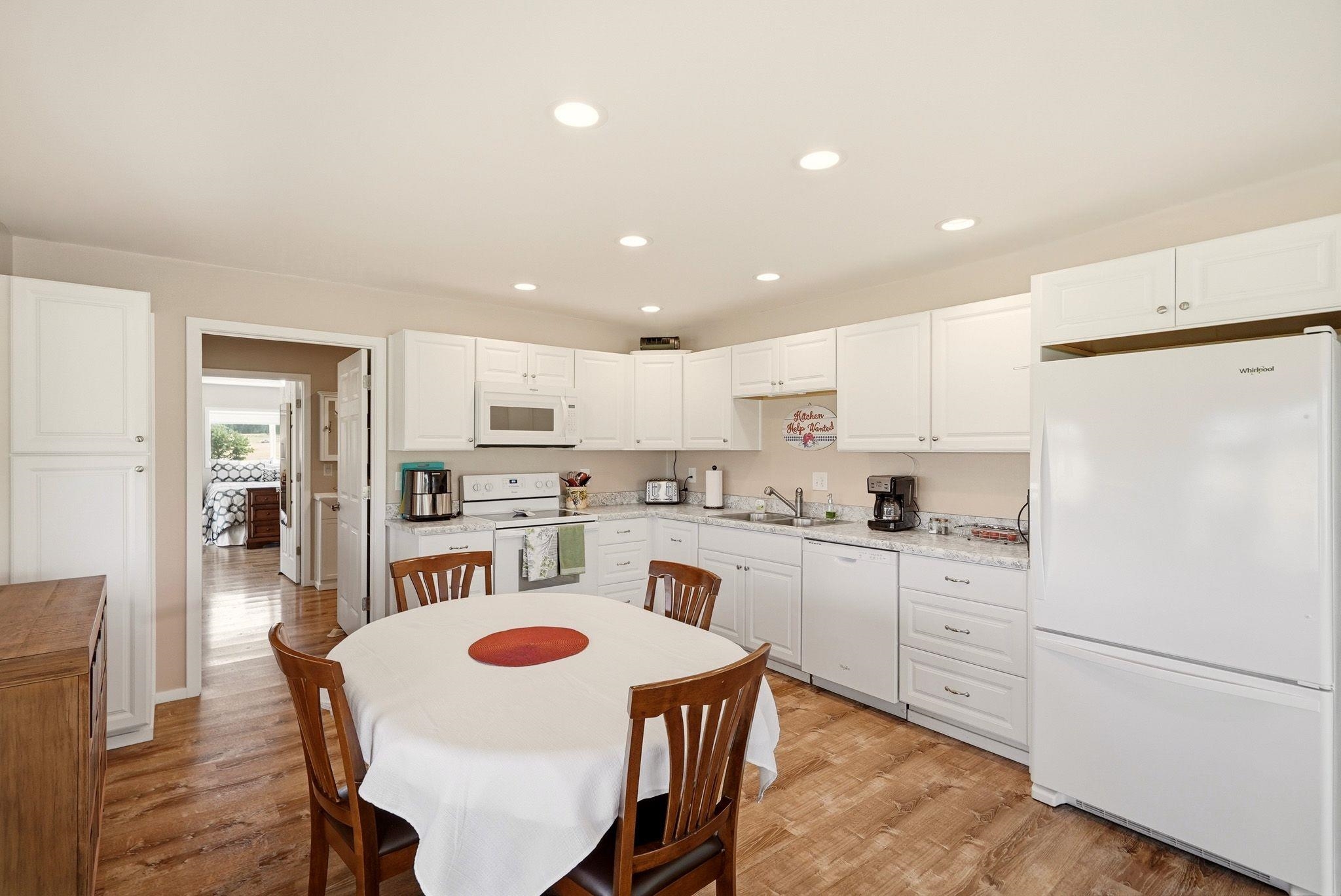 2110 W Ballard Rd - Photo 11