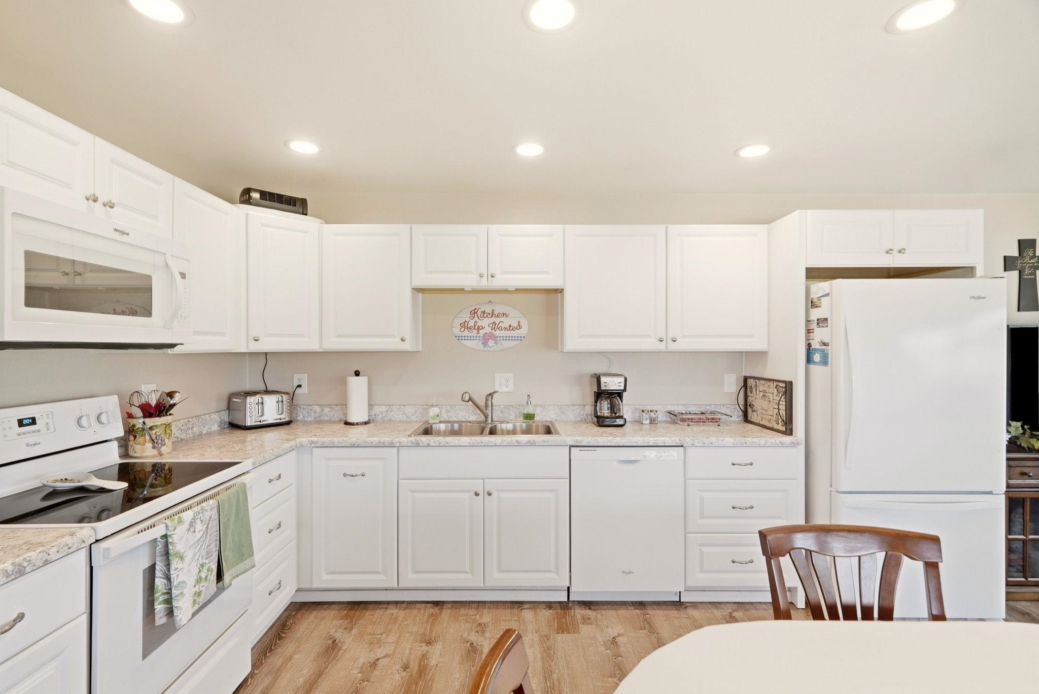 2110 W Ballard Rd - Photo 14