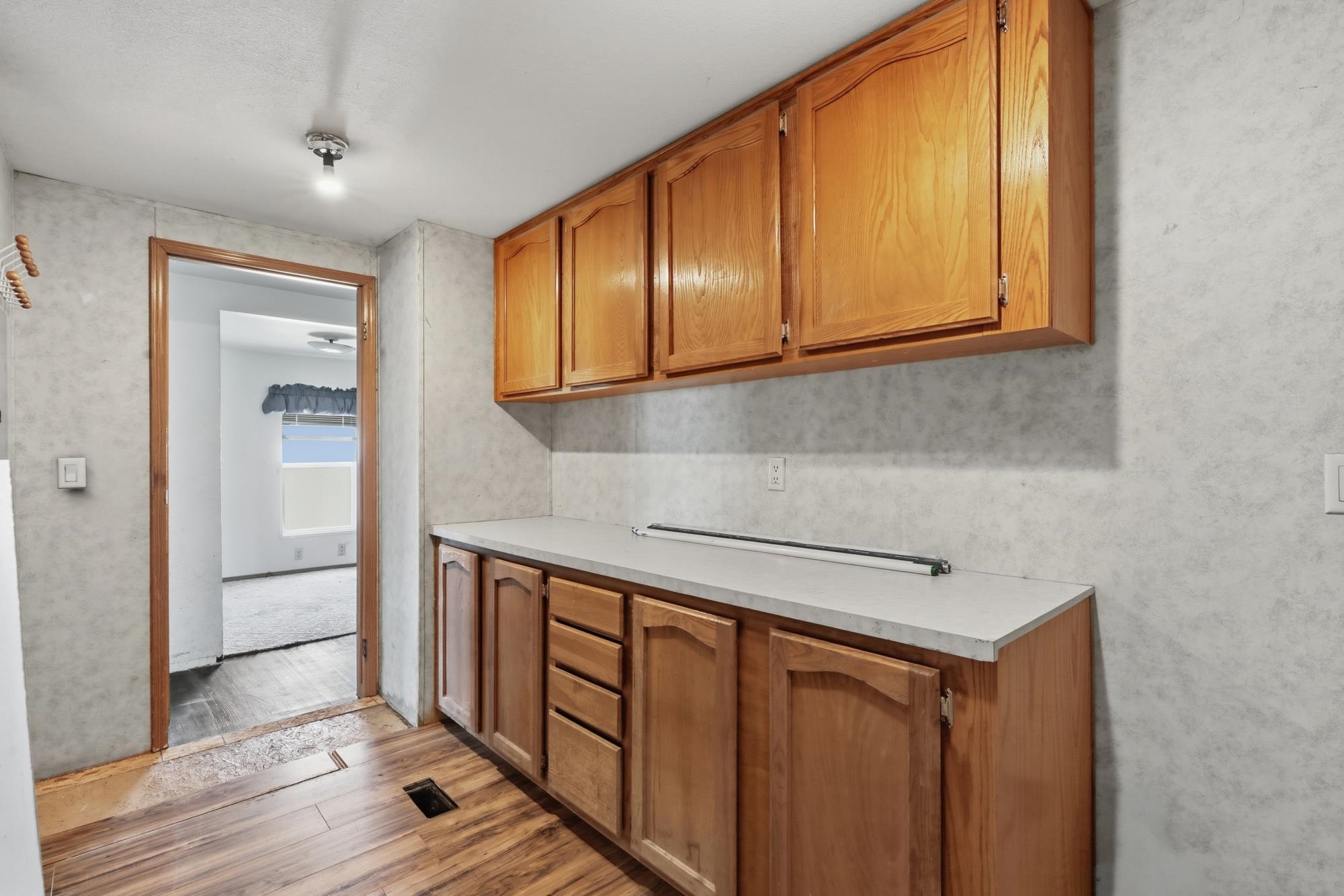 4112 E Center Rd - Photo 29