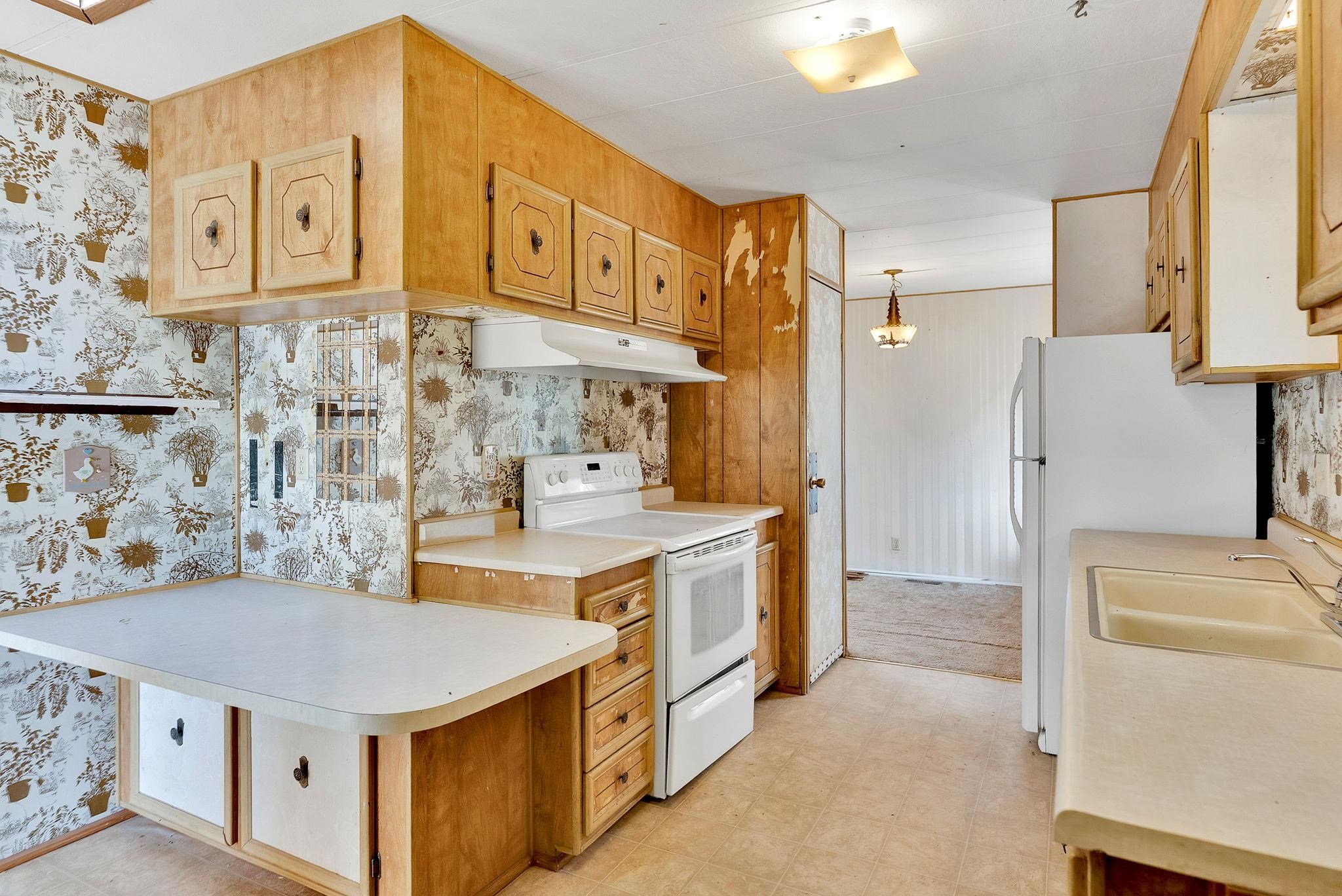 22405 W MALLOY PRAIRIE Rd - Photo 11