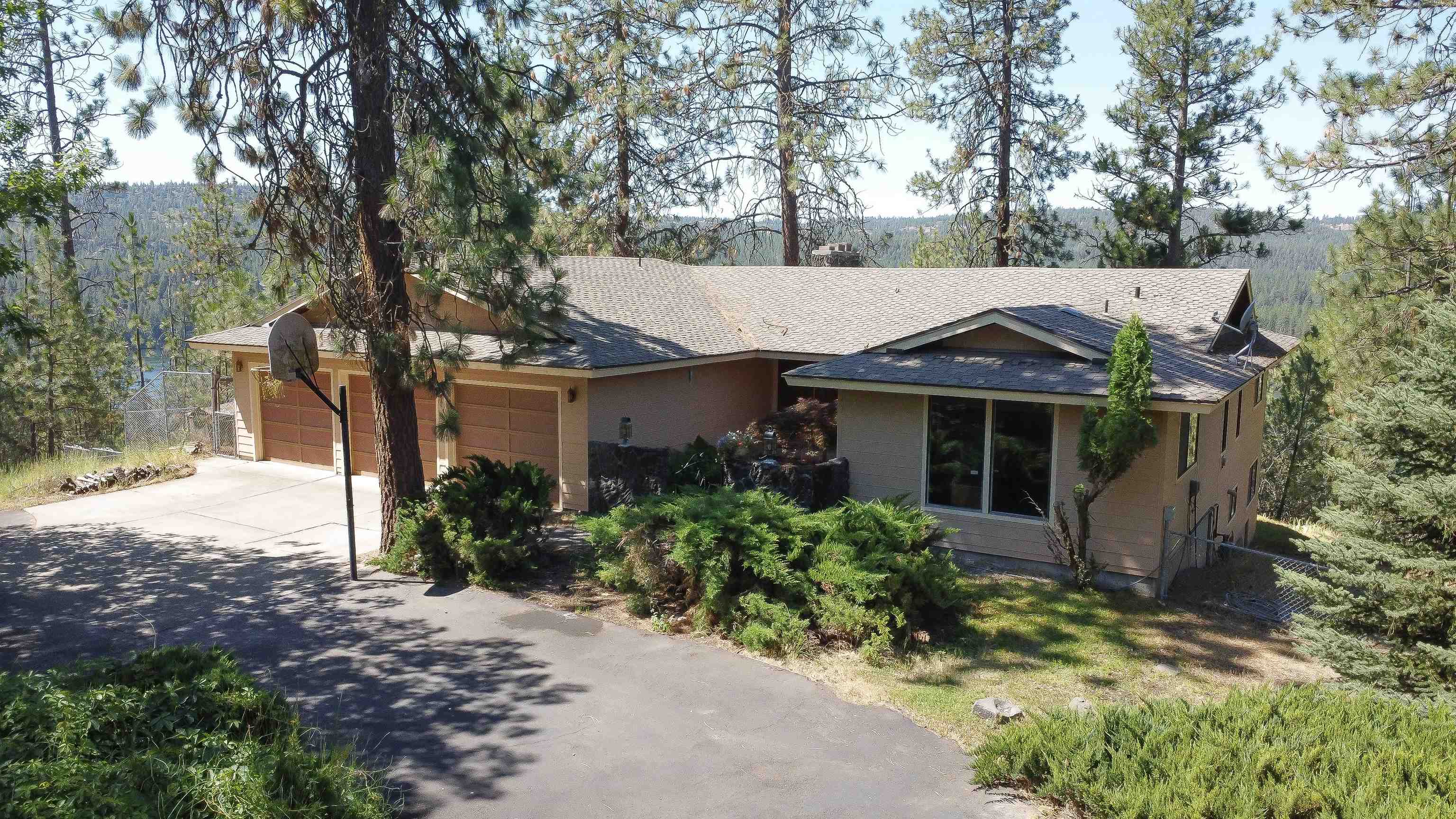 16905 N Mockingbird Ct - Photo 1
