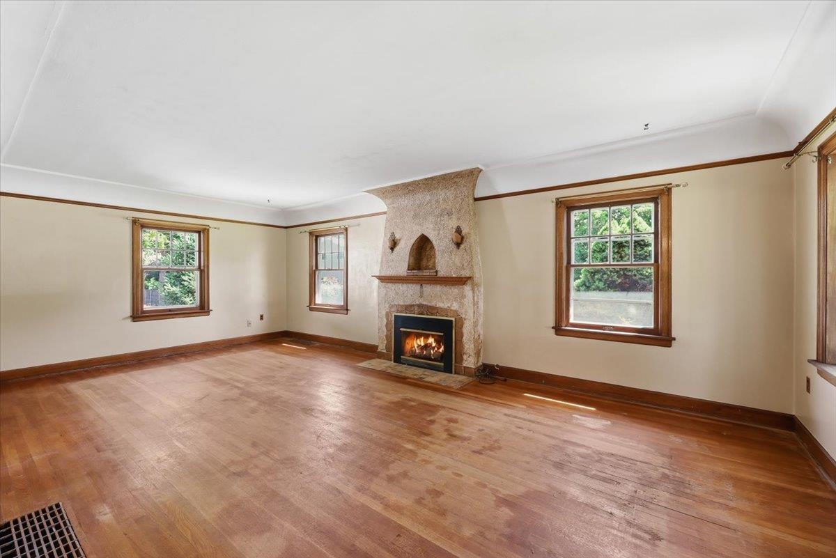 1027 E 17th Ave - Photo 7